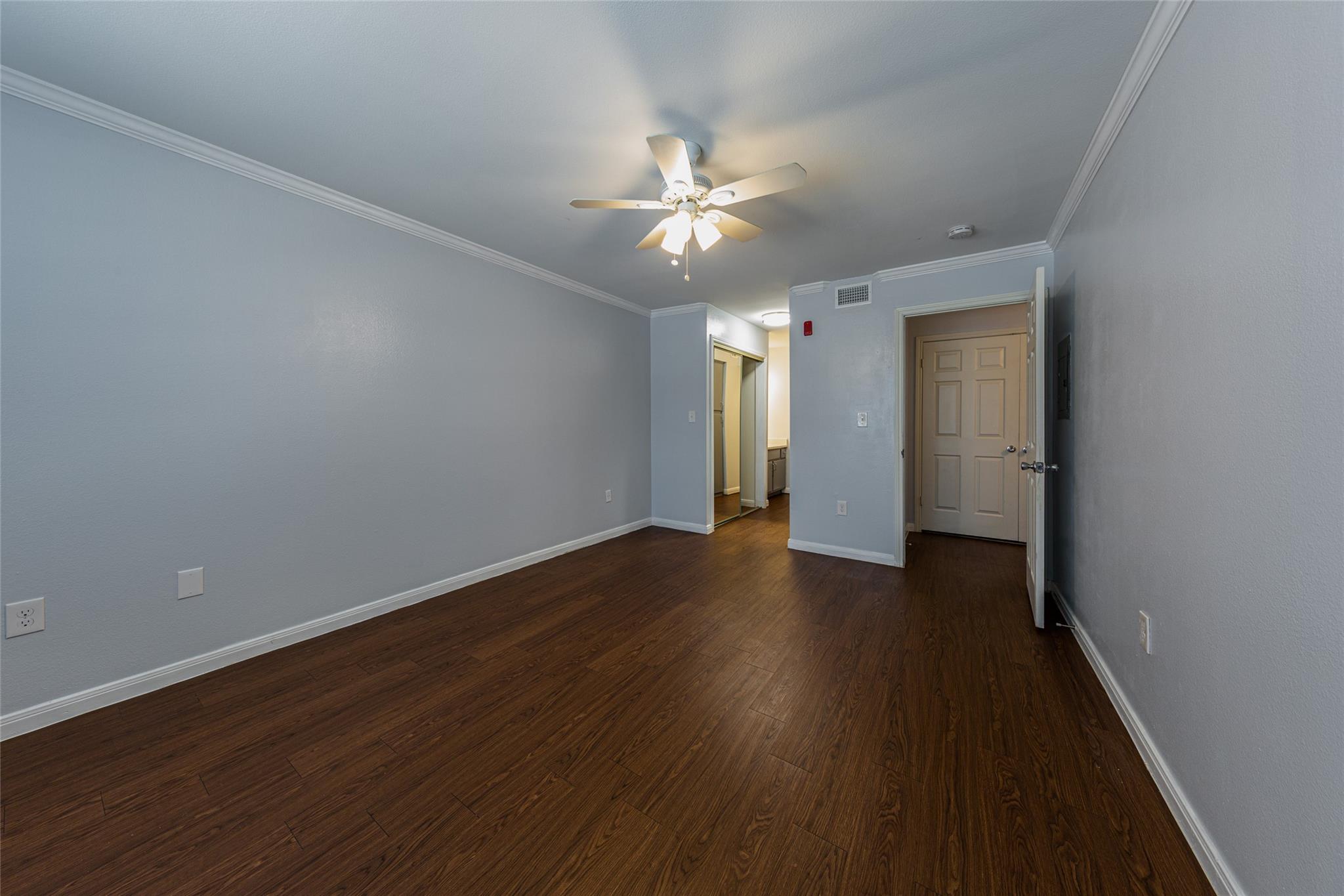 501 W 26th St #103 Property Photo 13