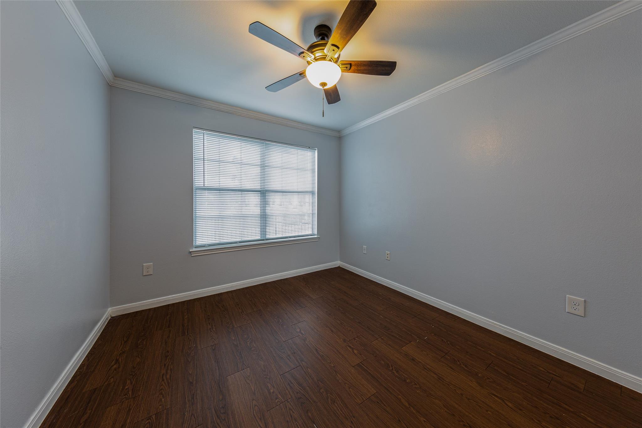 501 W 26th St #103 Property Photo 17