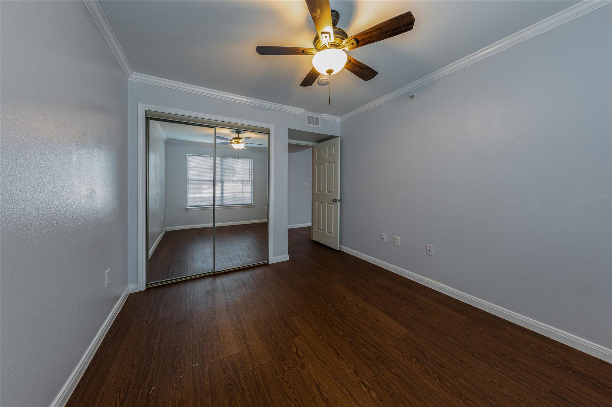 501 W 26th St #103 Property Photo 18