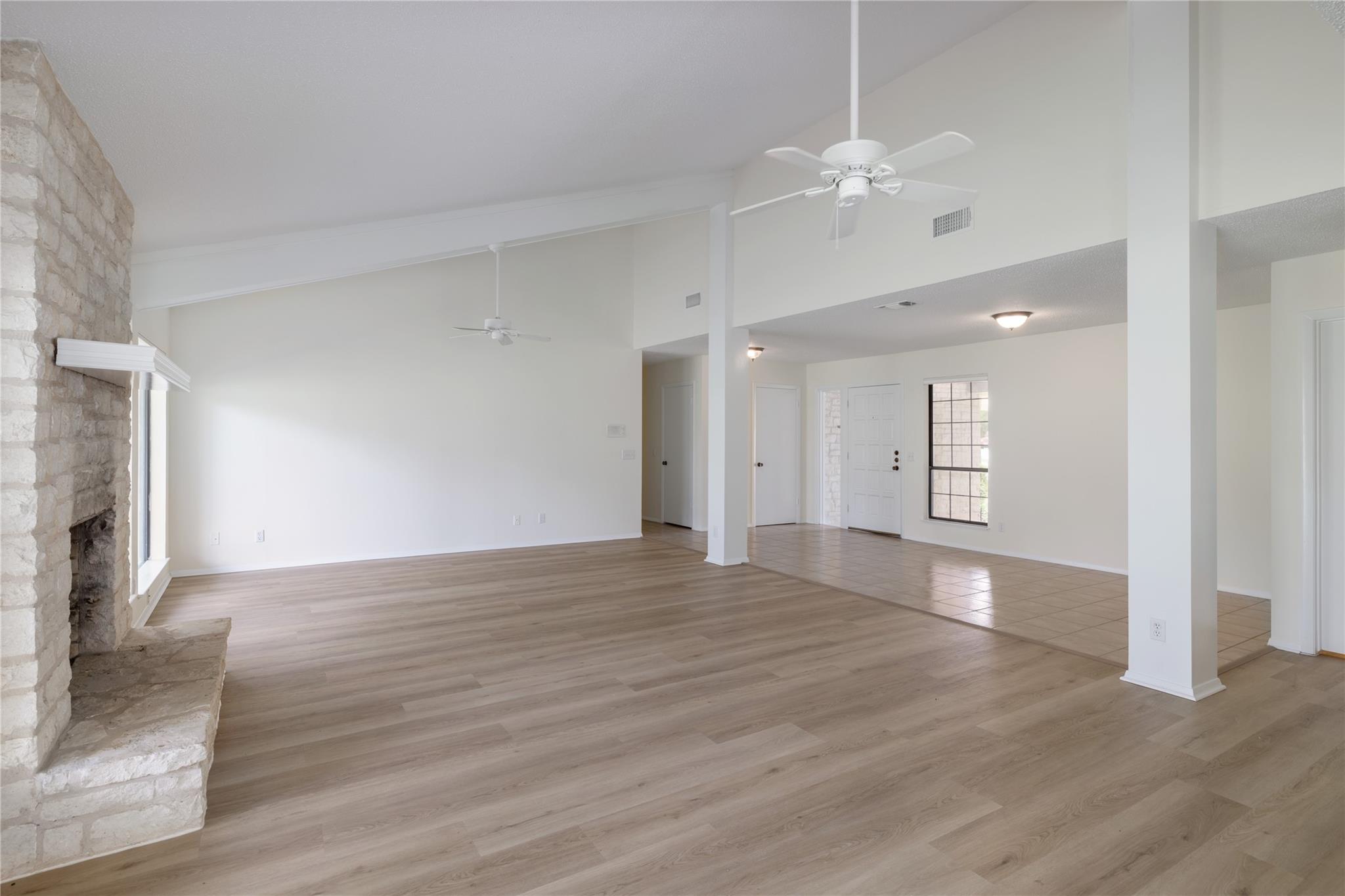 611 Lido St Property Photo 8
