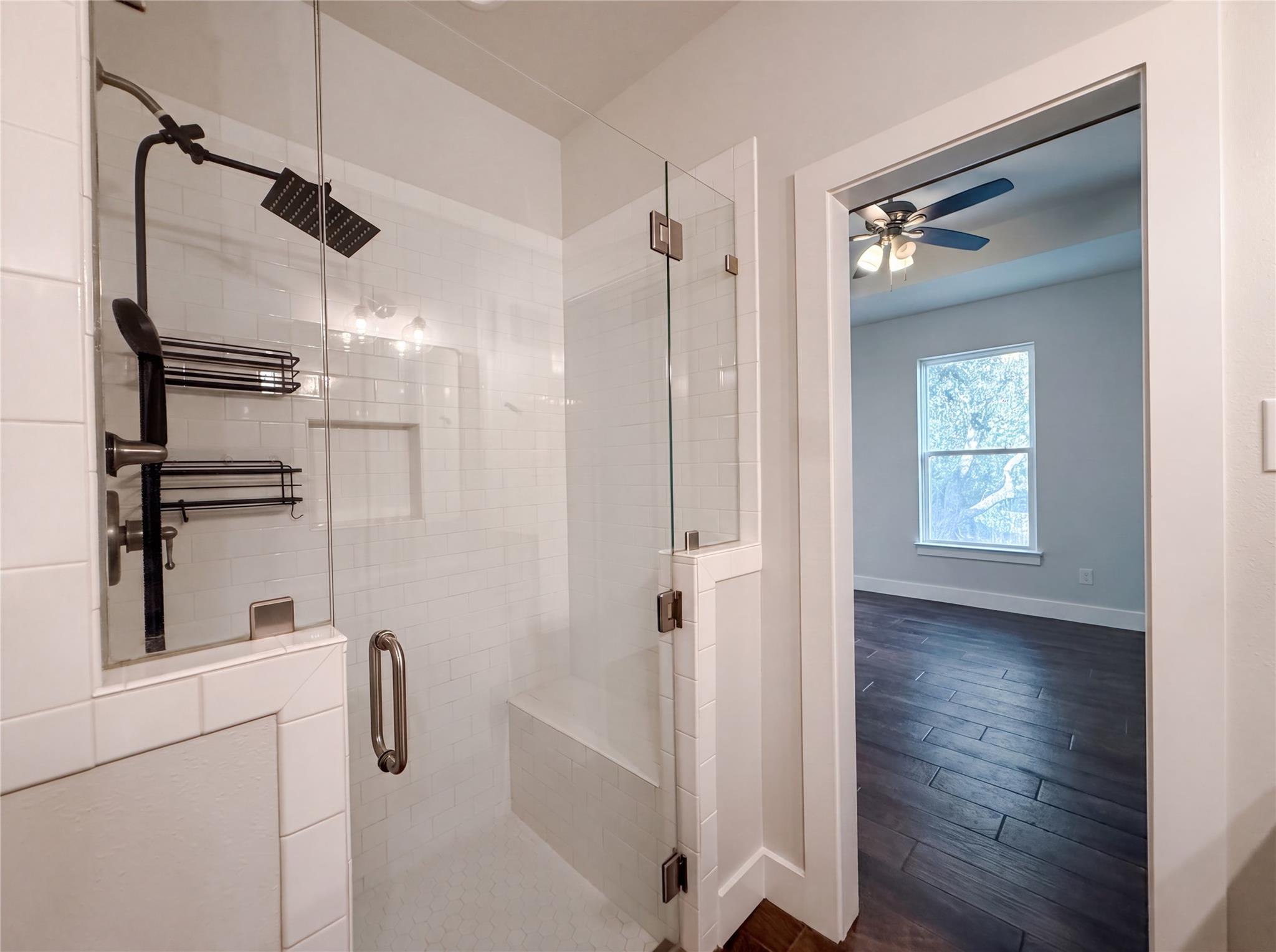 50 Whispering Valley Dr Property Photo 10