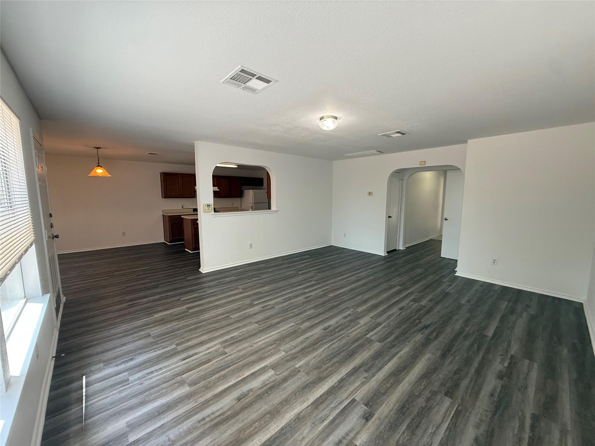 3311 Etheredge Dr Property Photo 2