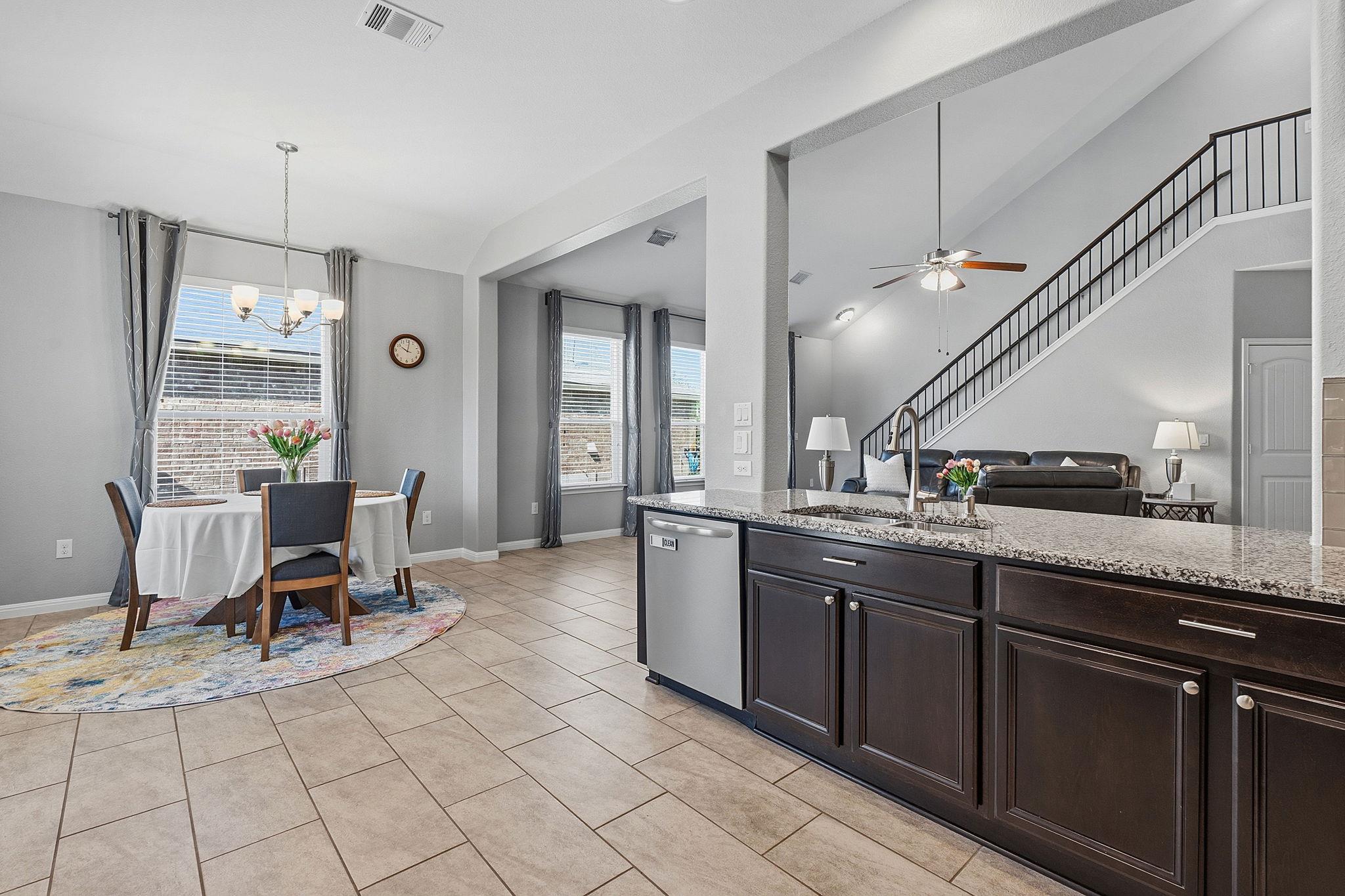 11913 Harpster Bnd Property Photo 12