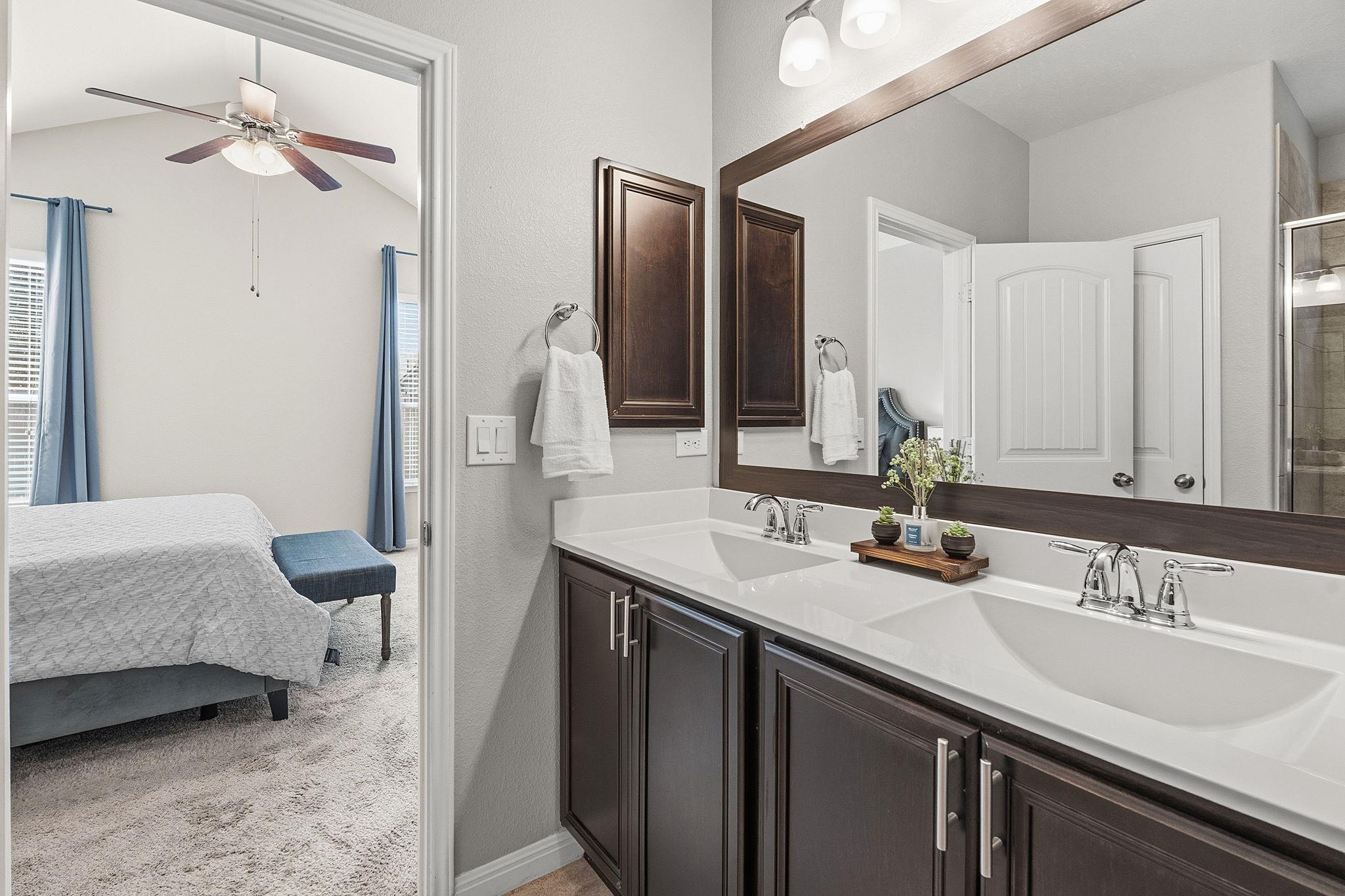 11913 Harpster Bnd Property Photo 18