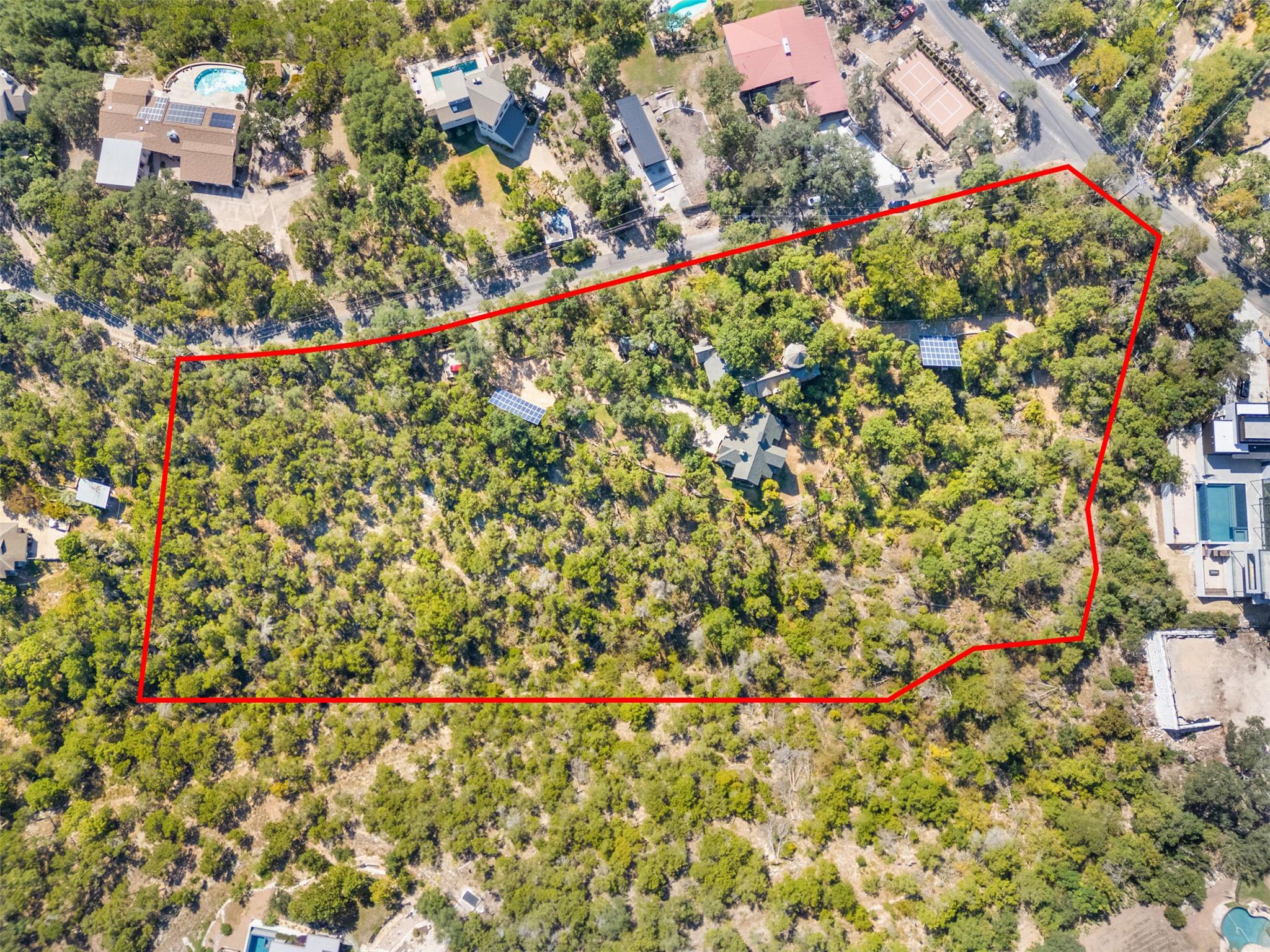 1354 The High Rd Property Photo 3