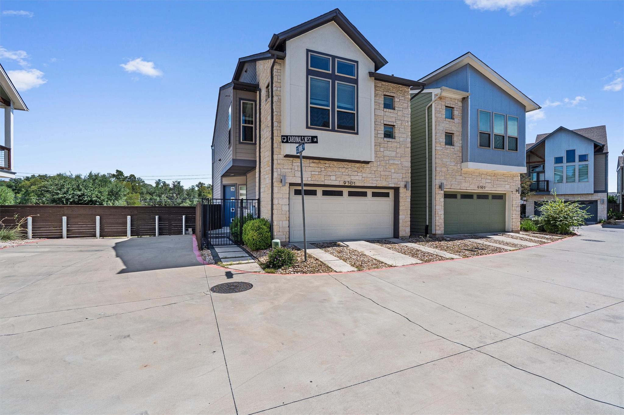 9301 Cardinals Nest Ln Property Photo 1