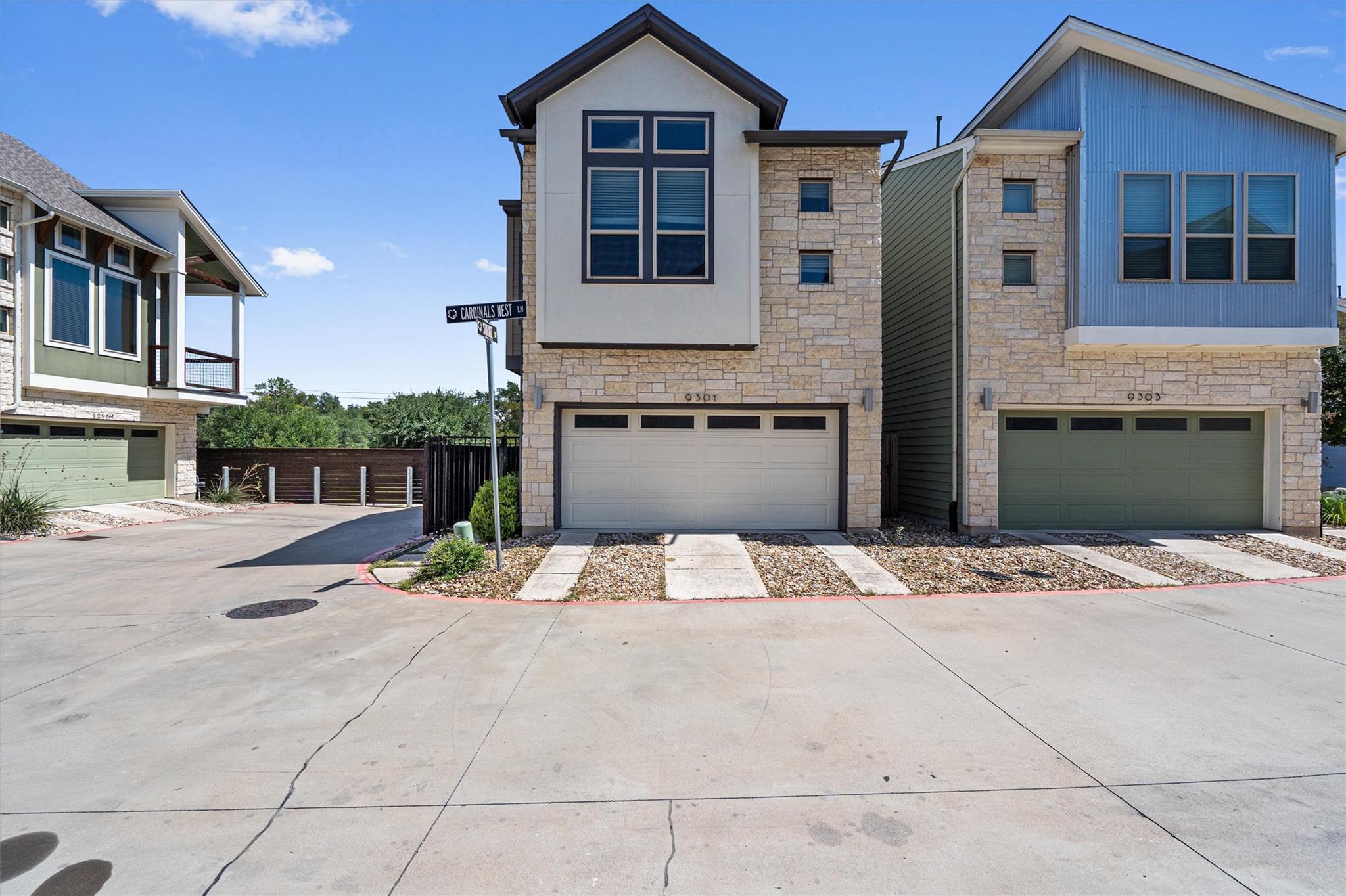 9301 Cardinals Nest Ln Property Photo 5