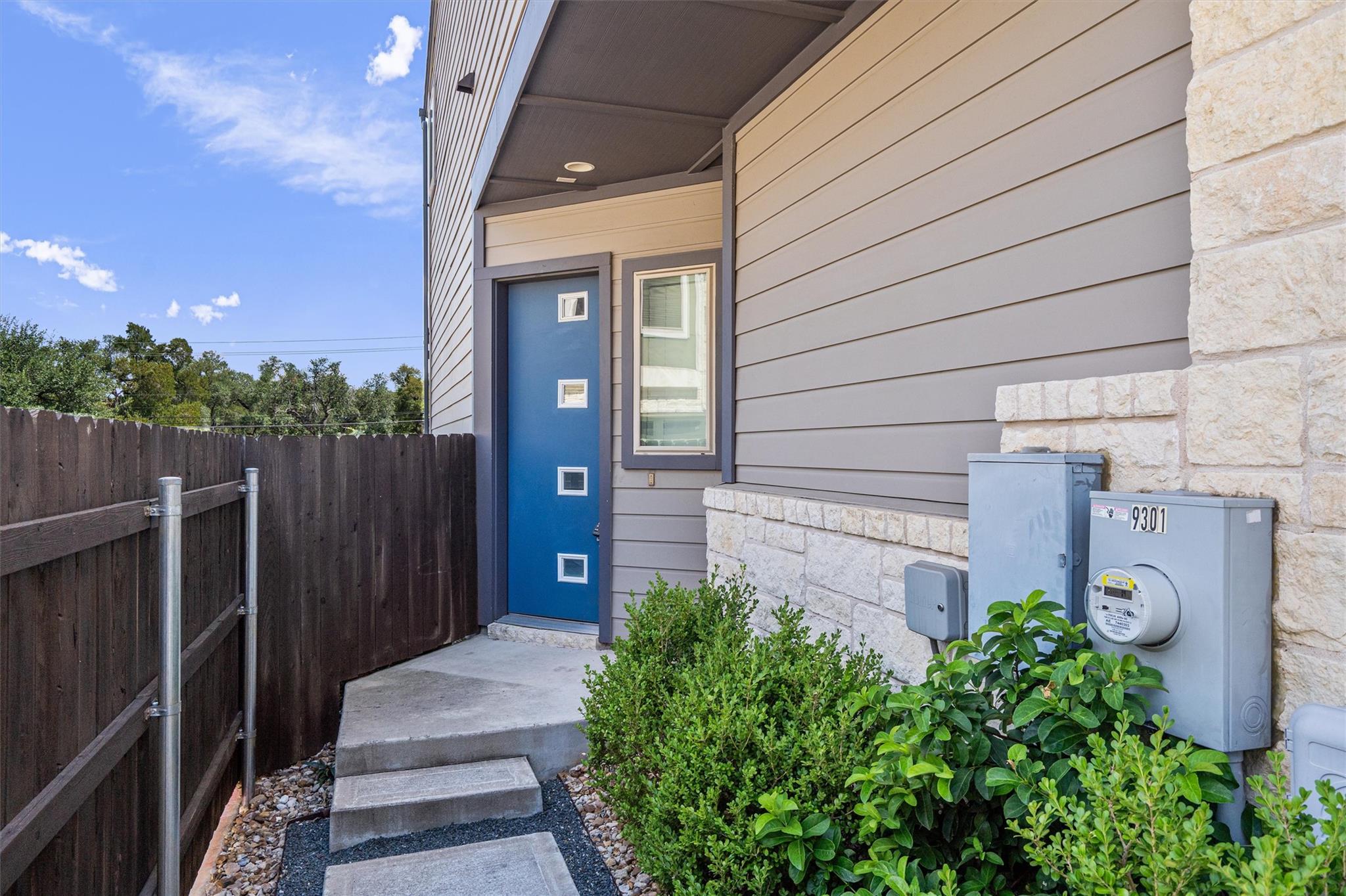 9301 Cardinals Nest Ln Property Photo 6