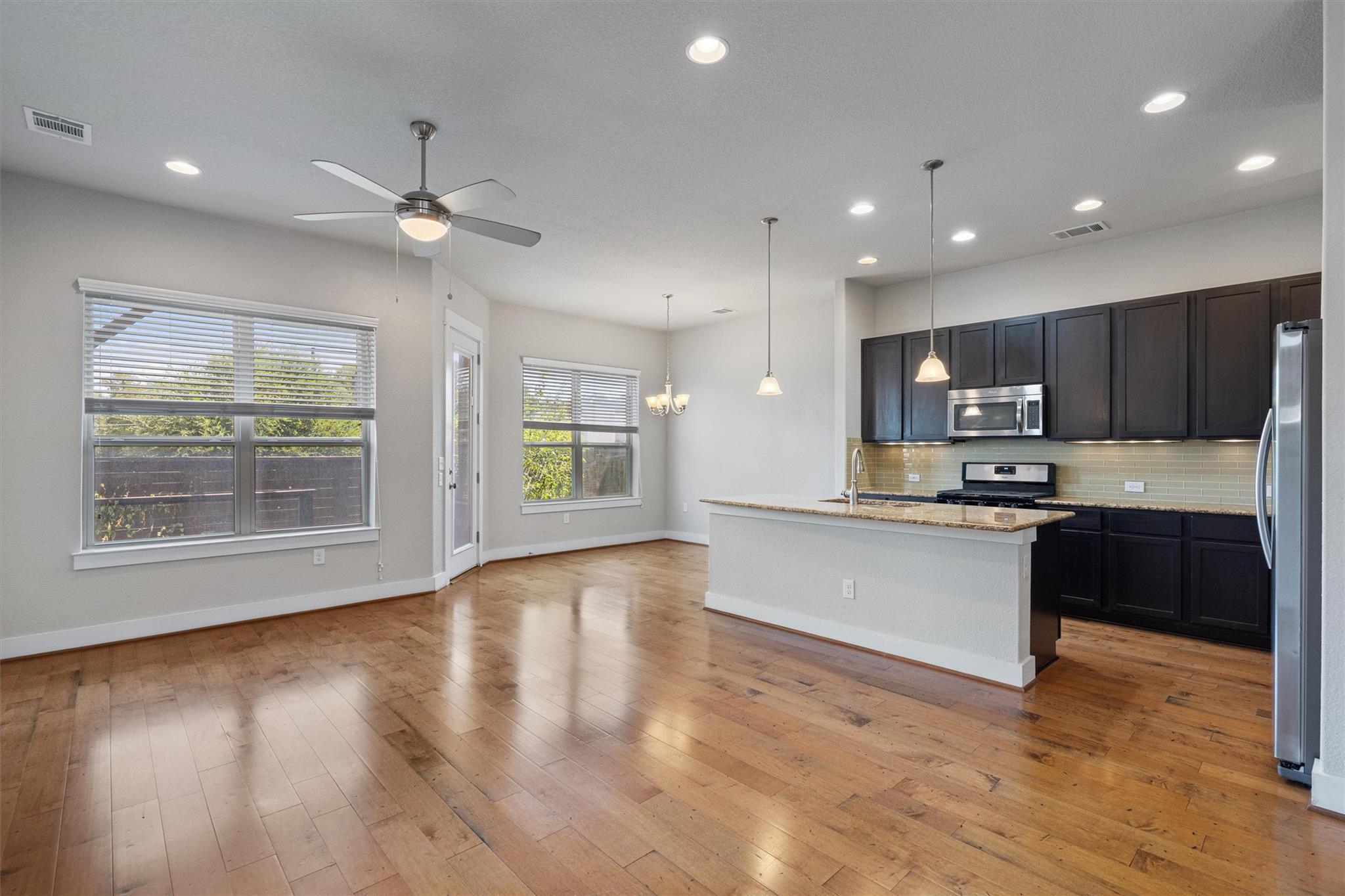 9301 Cardinals Nest Ln Property Photo 8