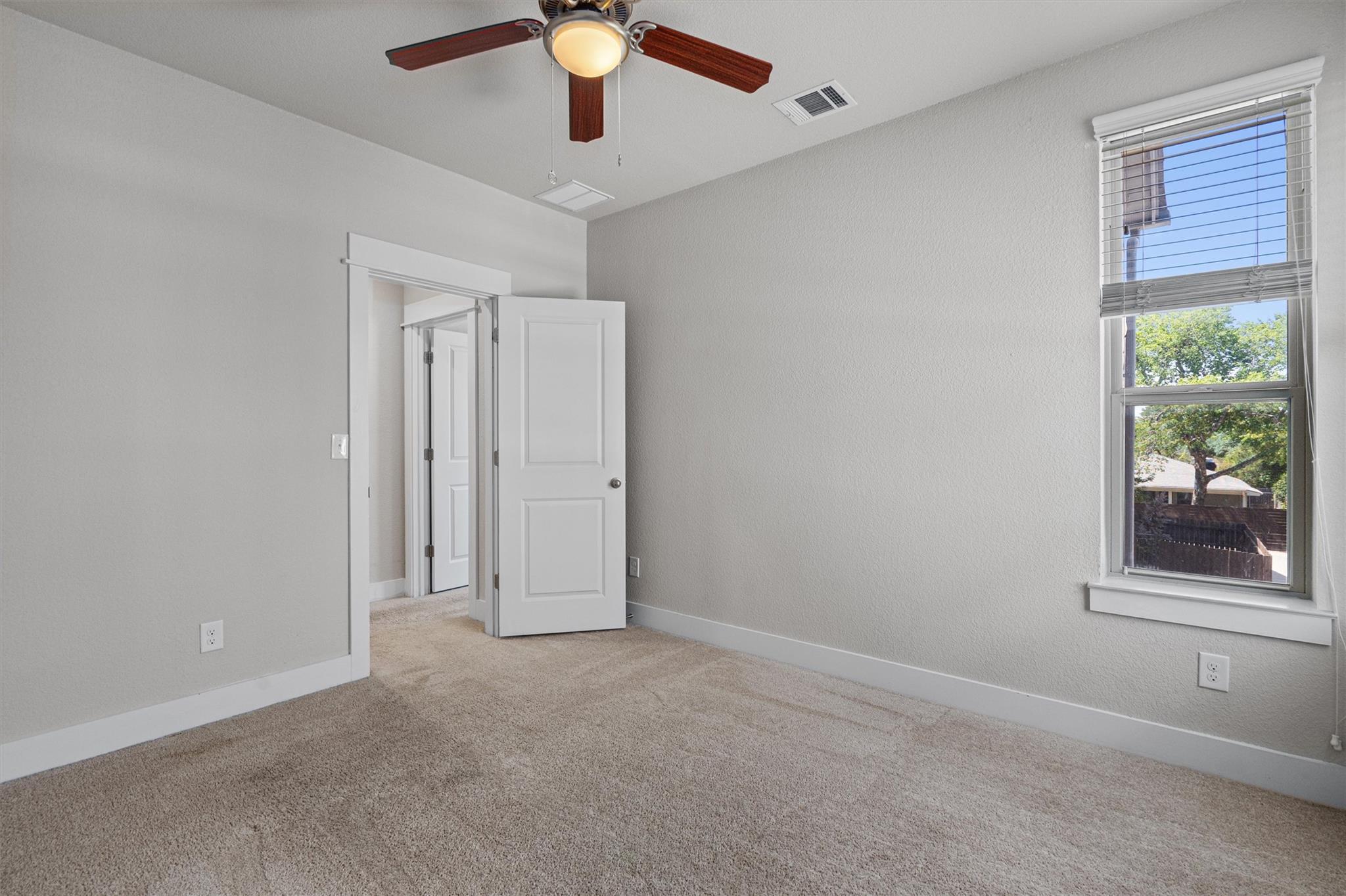 9301 Cardinals Nest Ln Property Photo 23