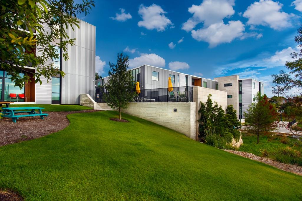 3215 Exposition Blvd #a-21 Property Photo 3