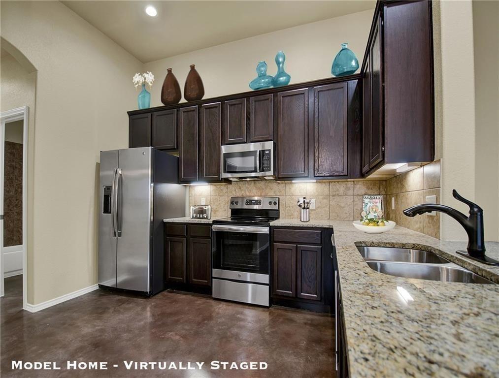 265 Joanne Loop #b Property Photo 6