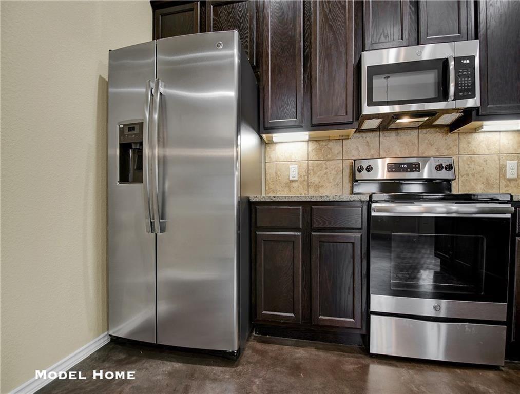 265 Joanne Loop #b Property Photo 8
