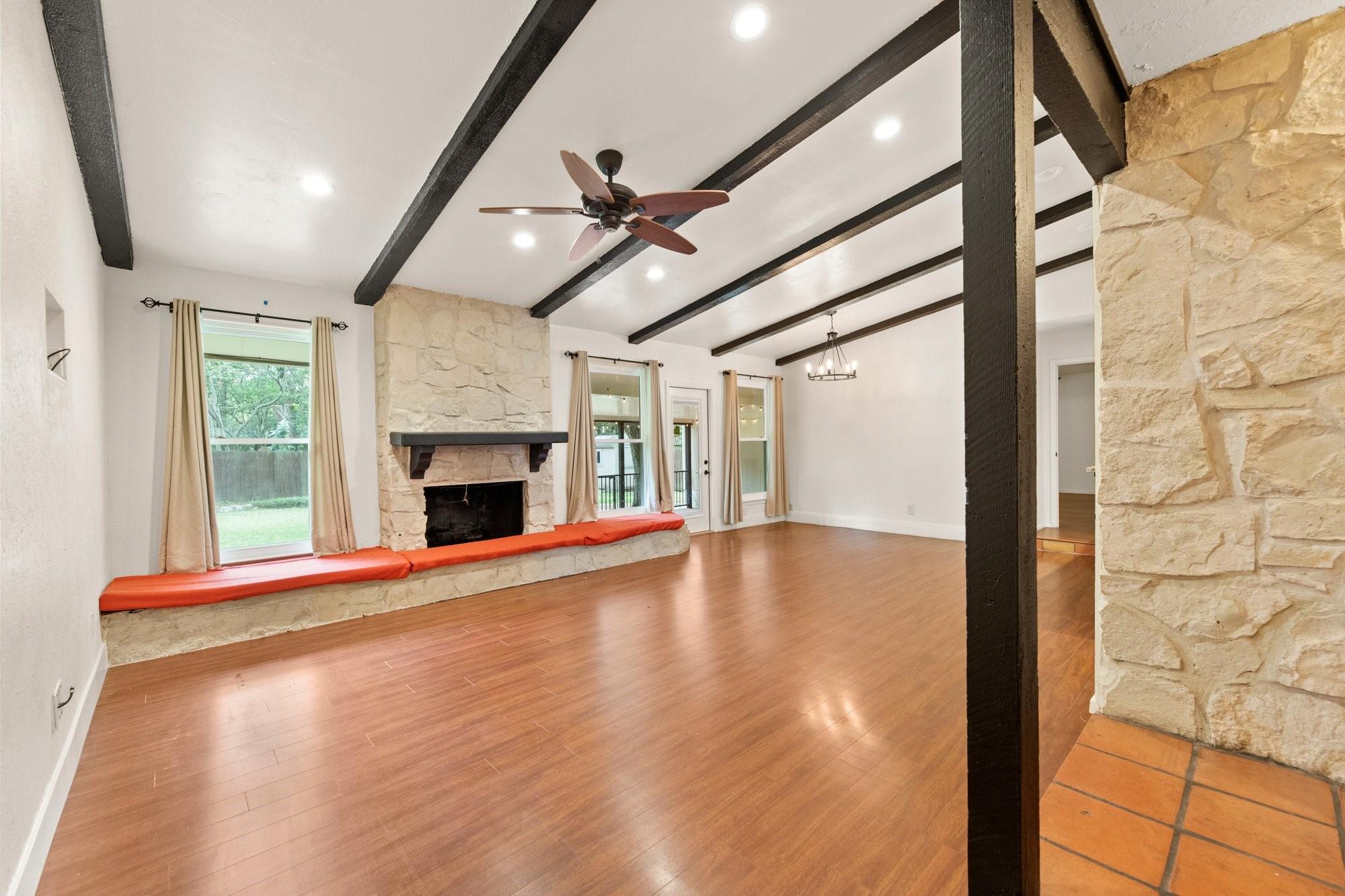 7496509 Property Photo 3