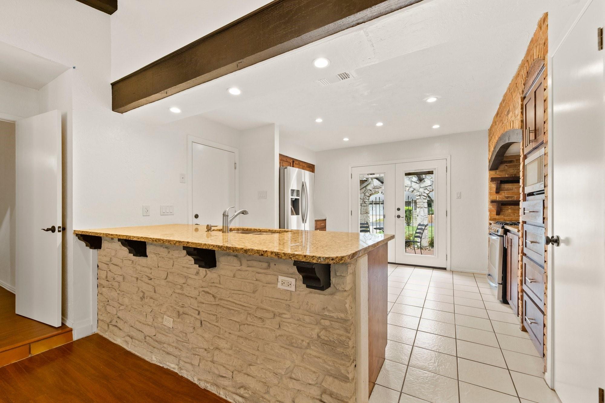 7496509 Property Photo 5