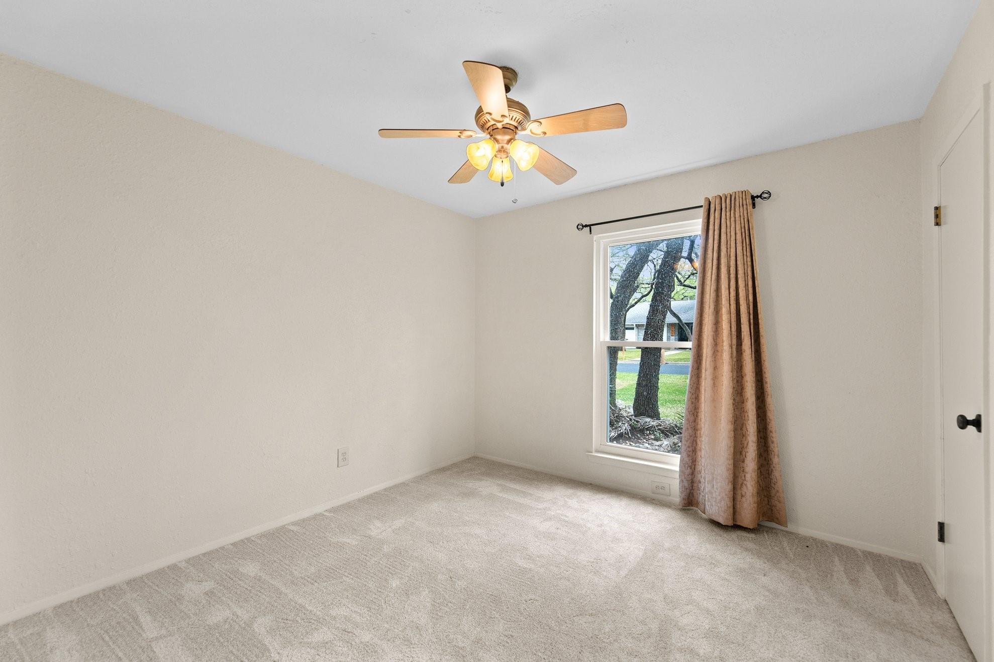 7496509 Property Photo 16