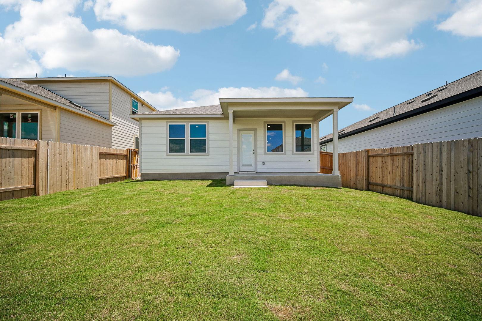 249 Firefox Way Property Photo 32