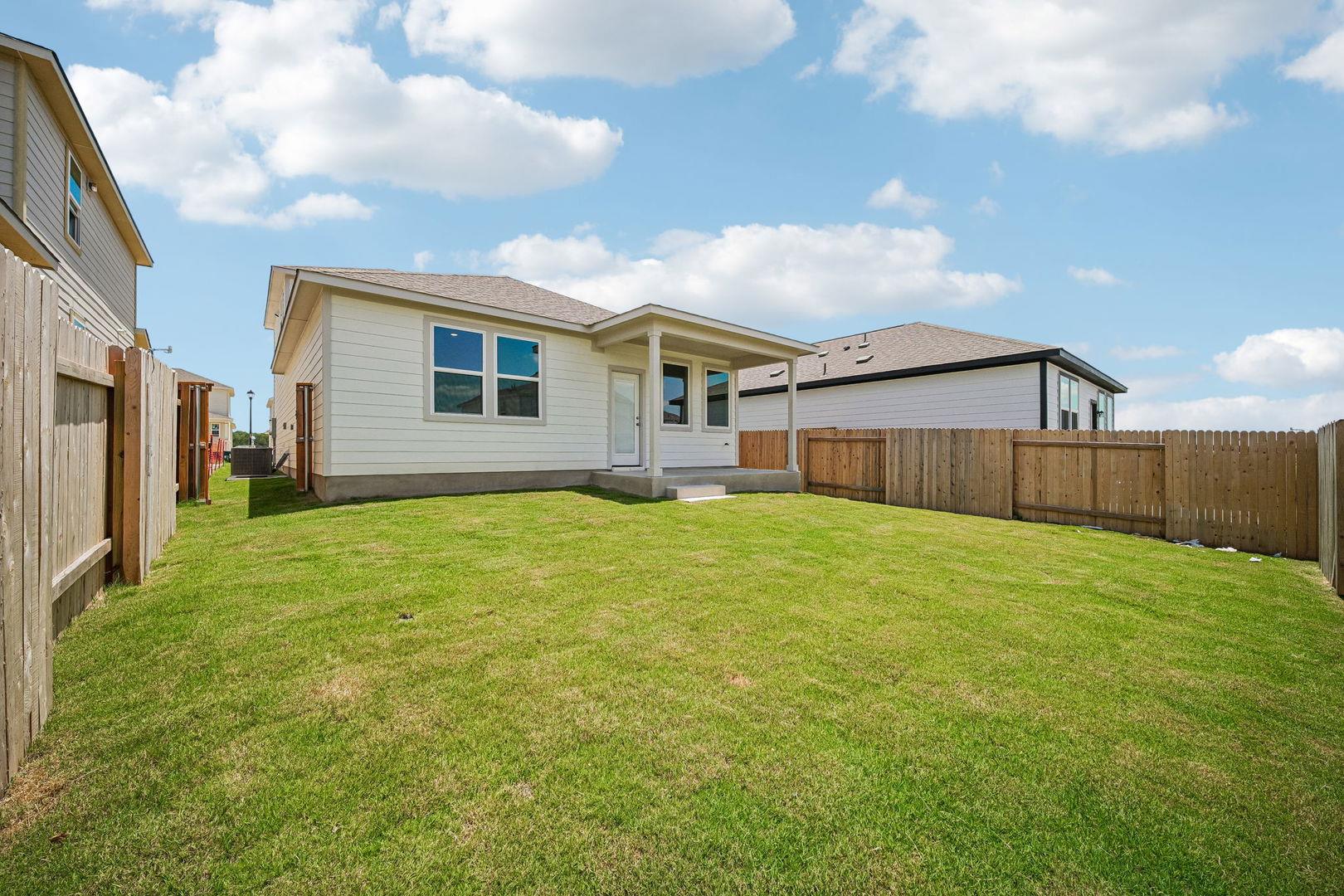249 Firefox Way Property Photo 33