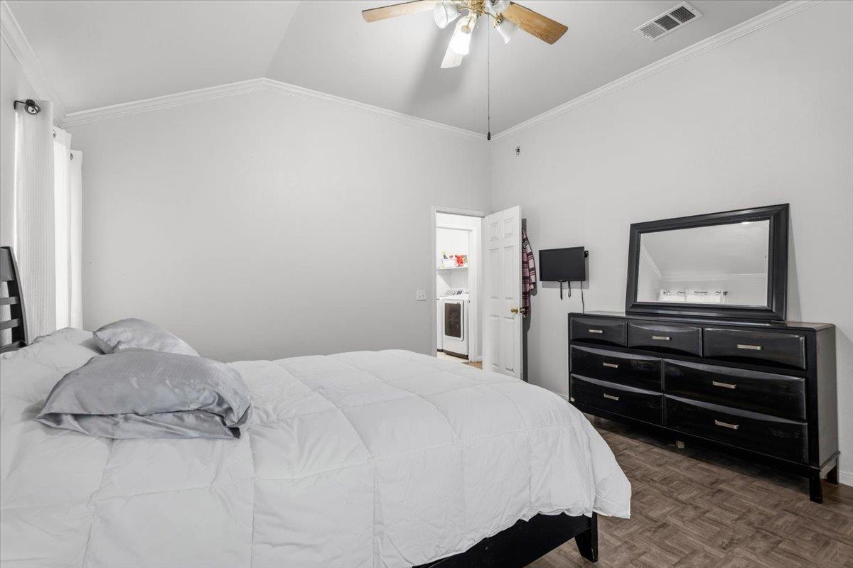 281 Leonardo St Property Photo 24