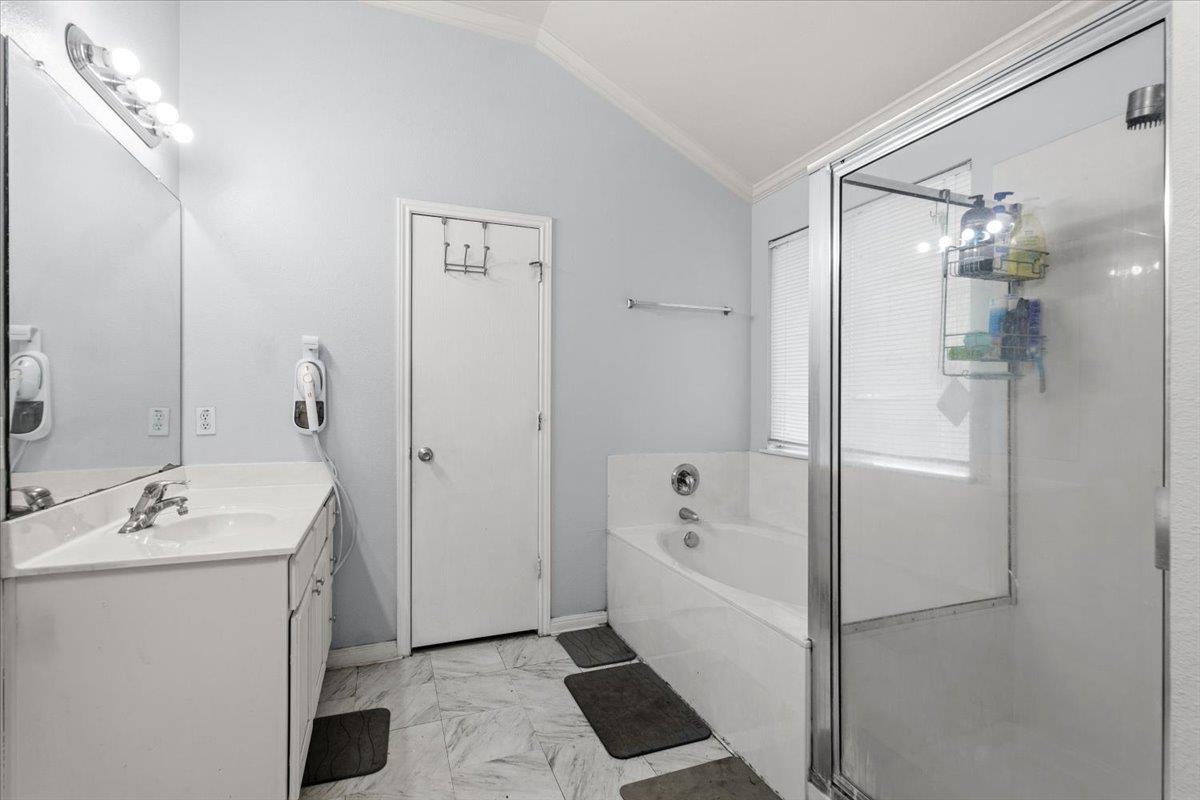 281 Leonardo St Property Photo 27