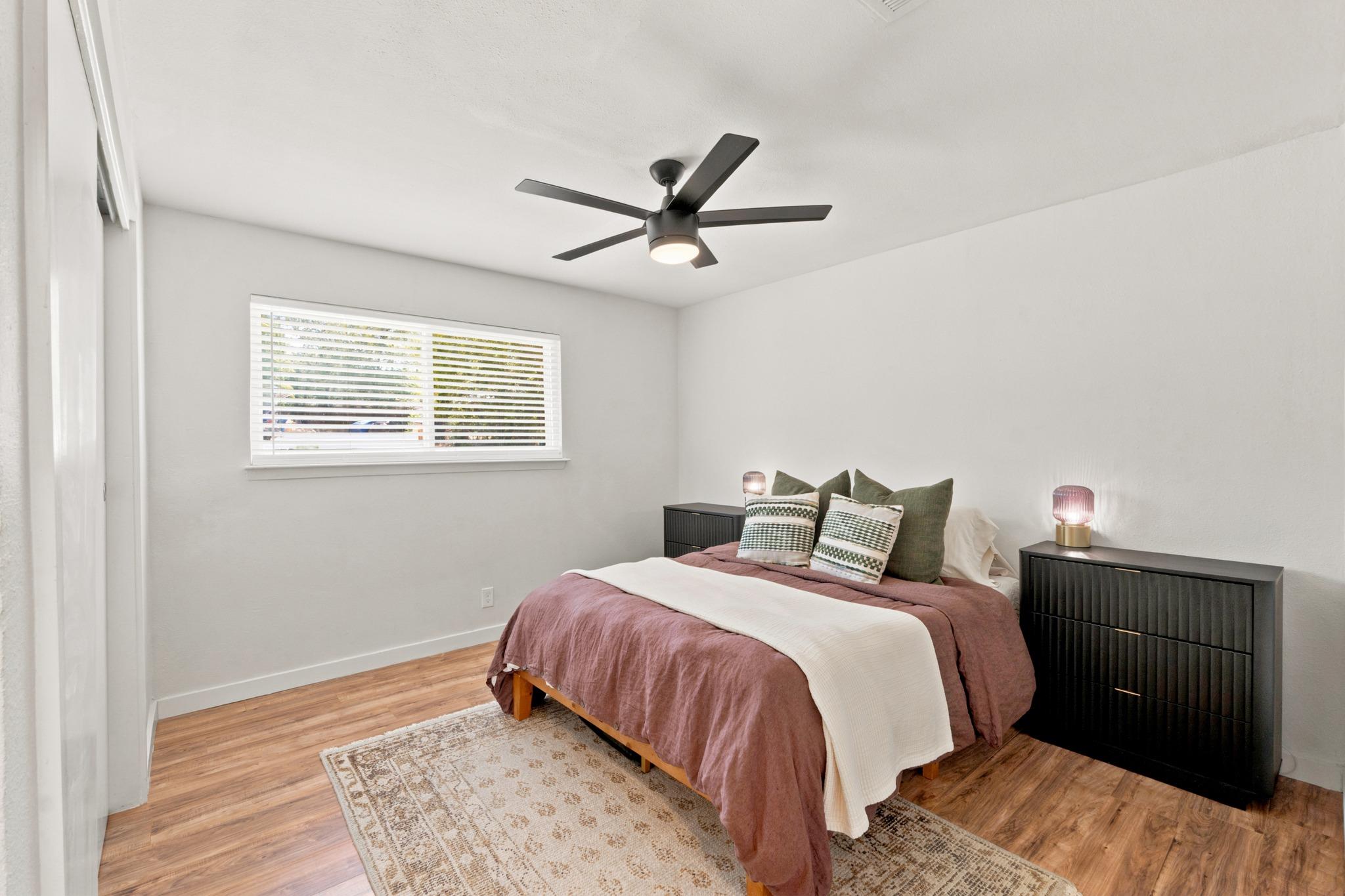 2802 Catalina Dr #b Property Photo 14