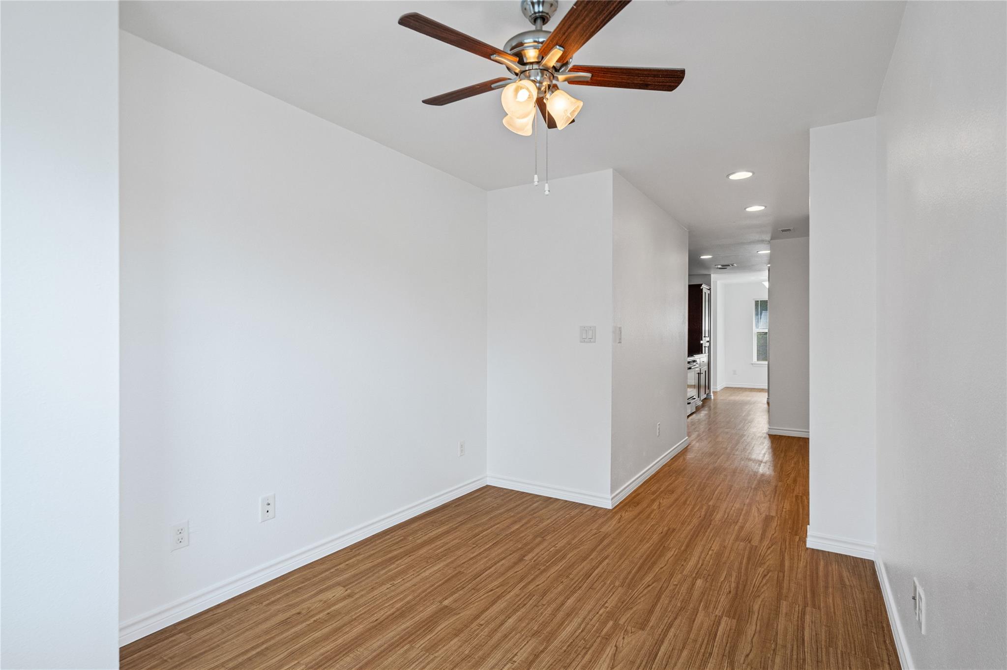 1611 E 13th St #b Property Photo 10
