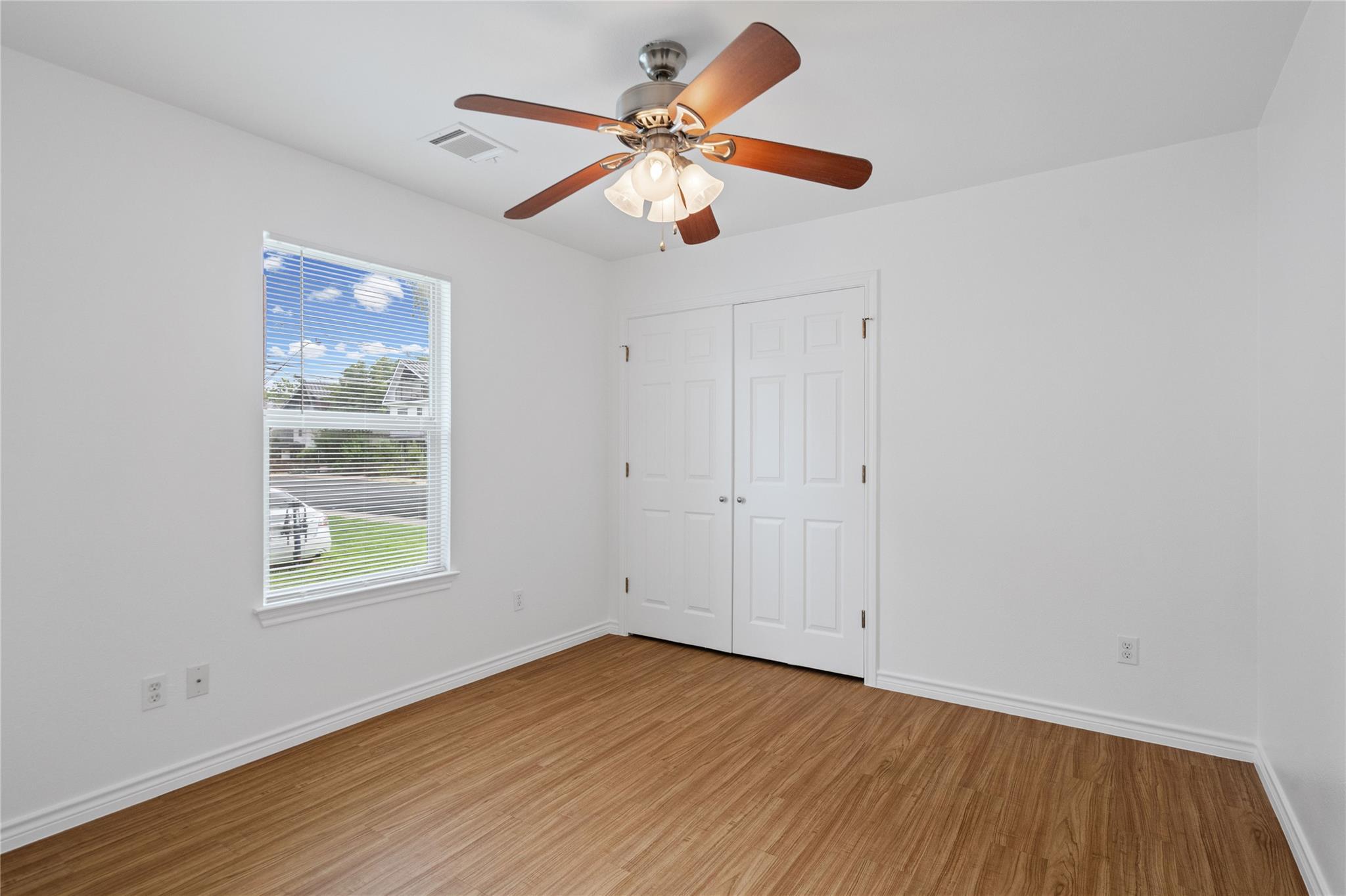 1611 E 13th St #b Property Photo 11