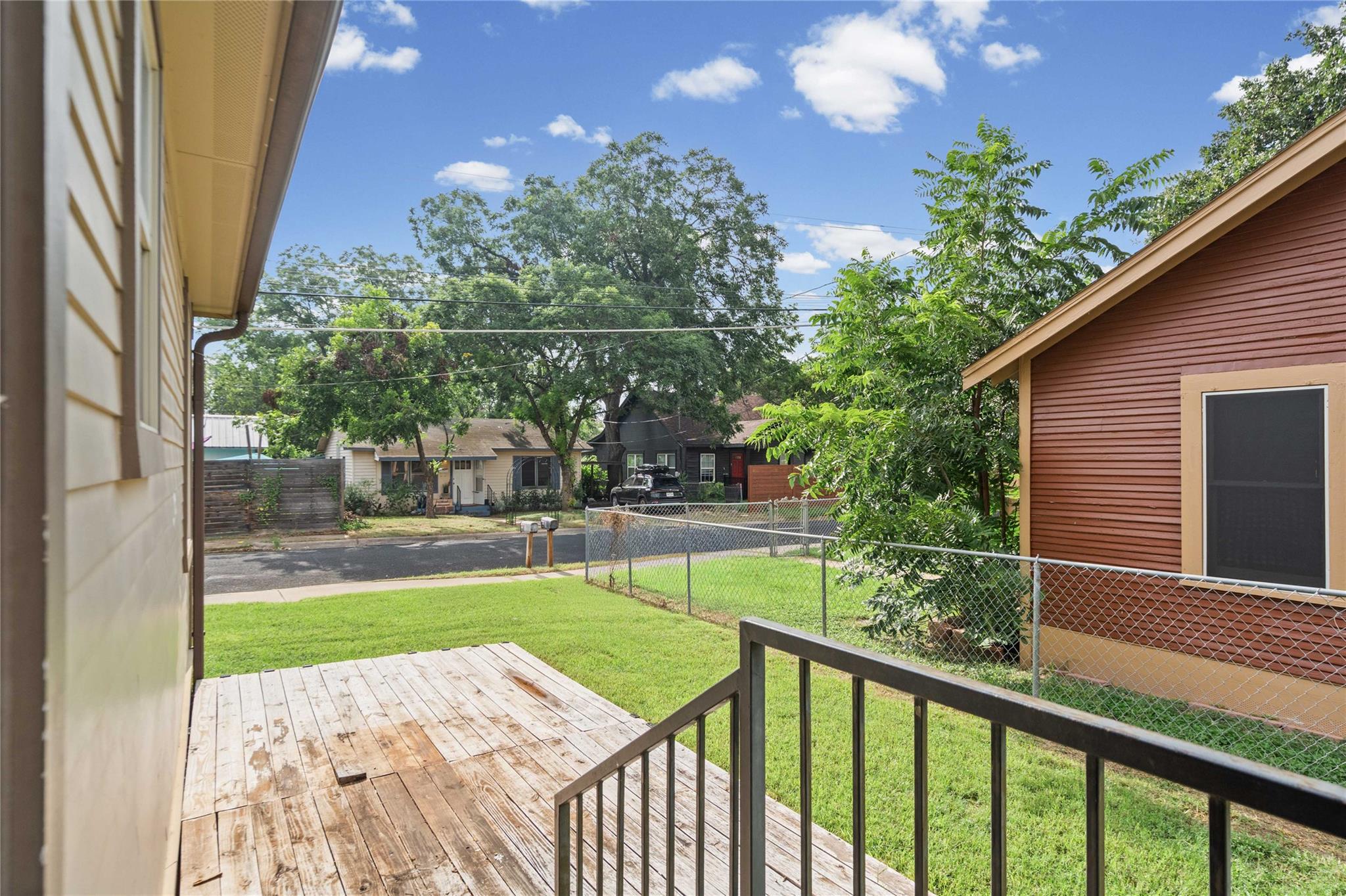 1611 E 13th St #b Property Photo 18