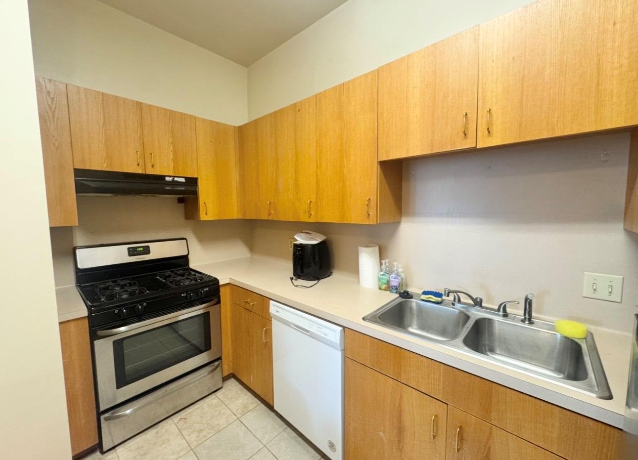 104 Depot St #a Property Photo 6