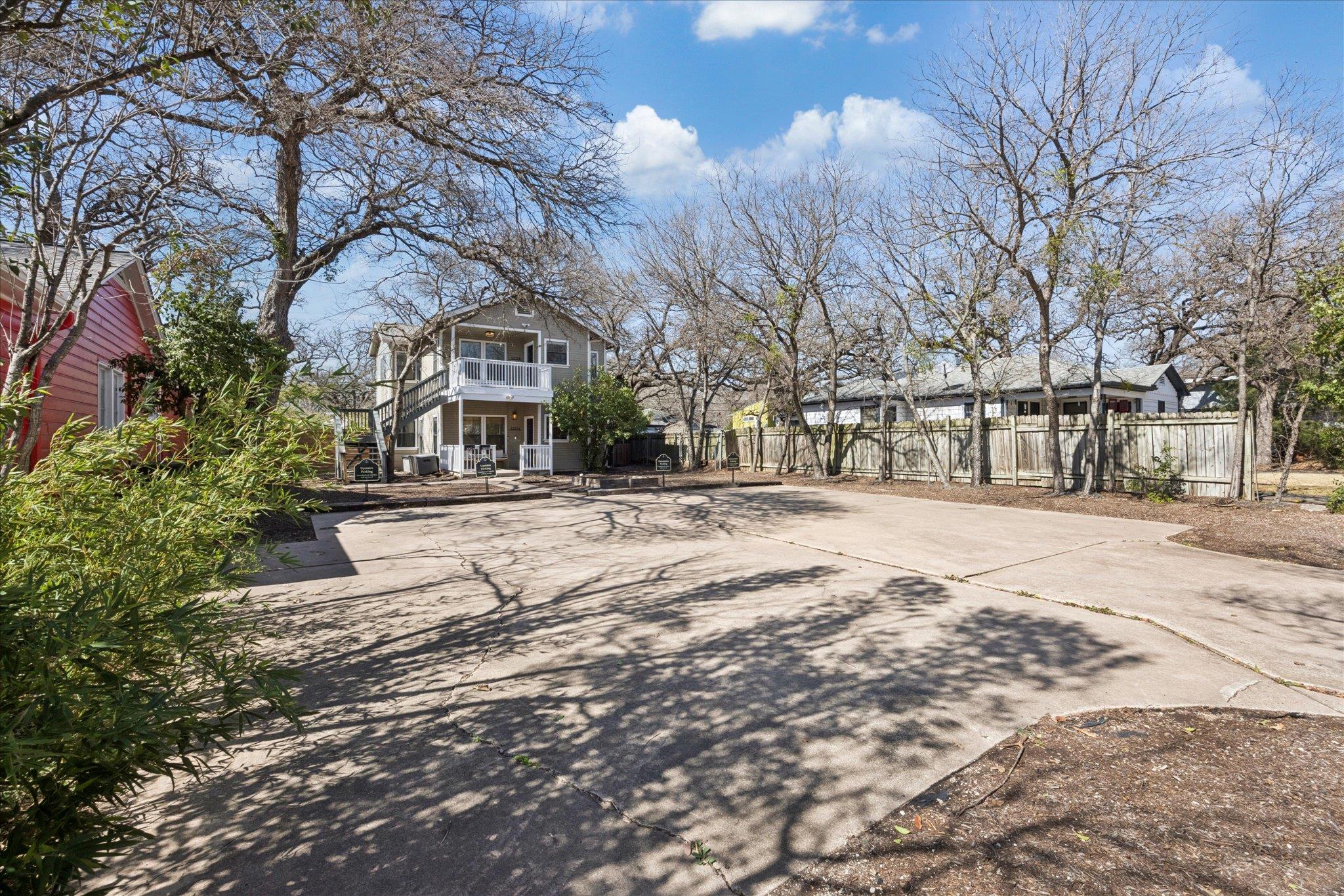3202 French Pl Property Photo 2