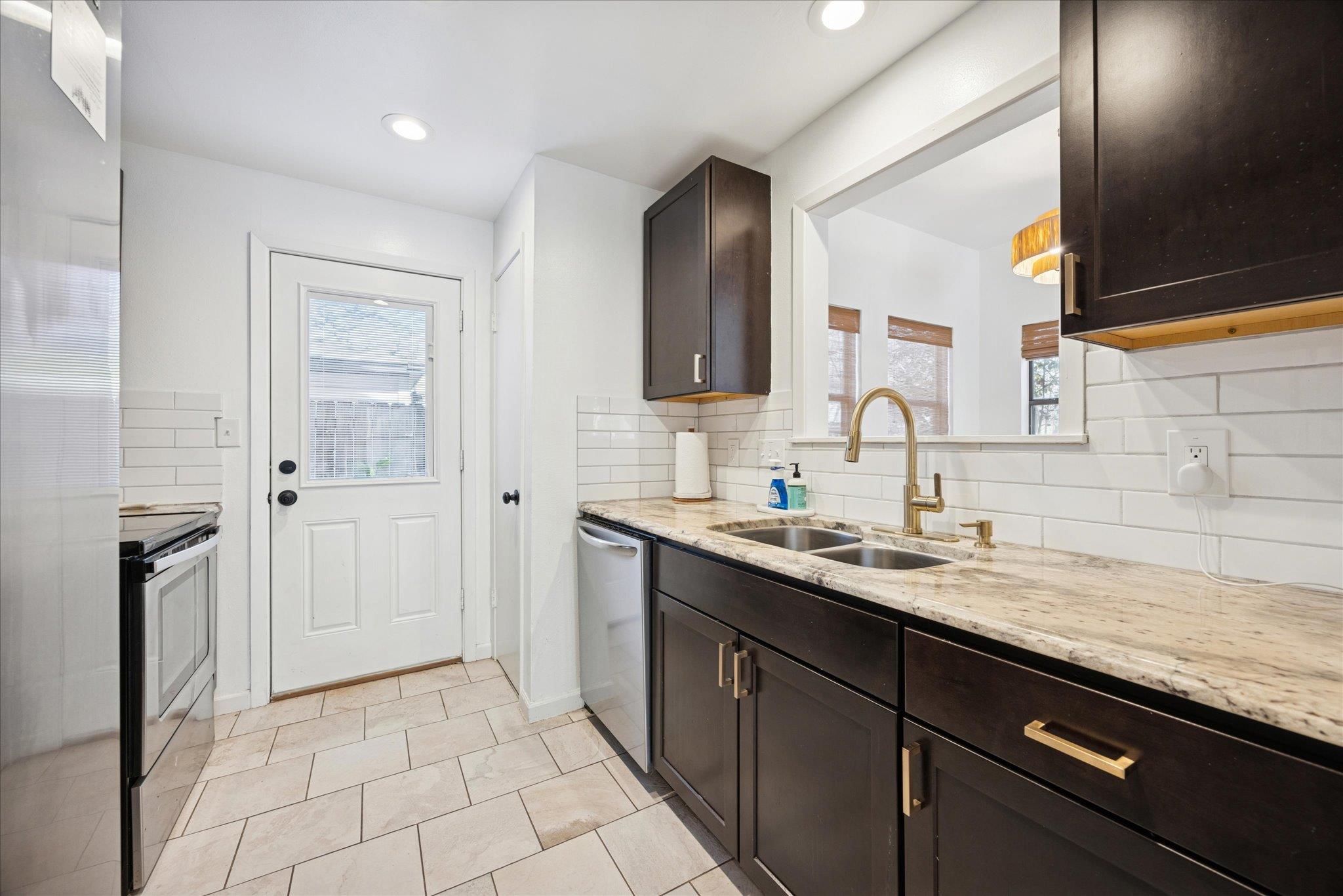 3202 French Pl Property Photo 12
