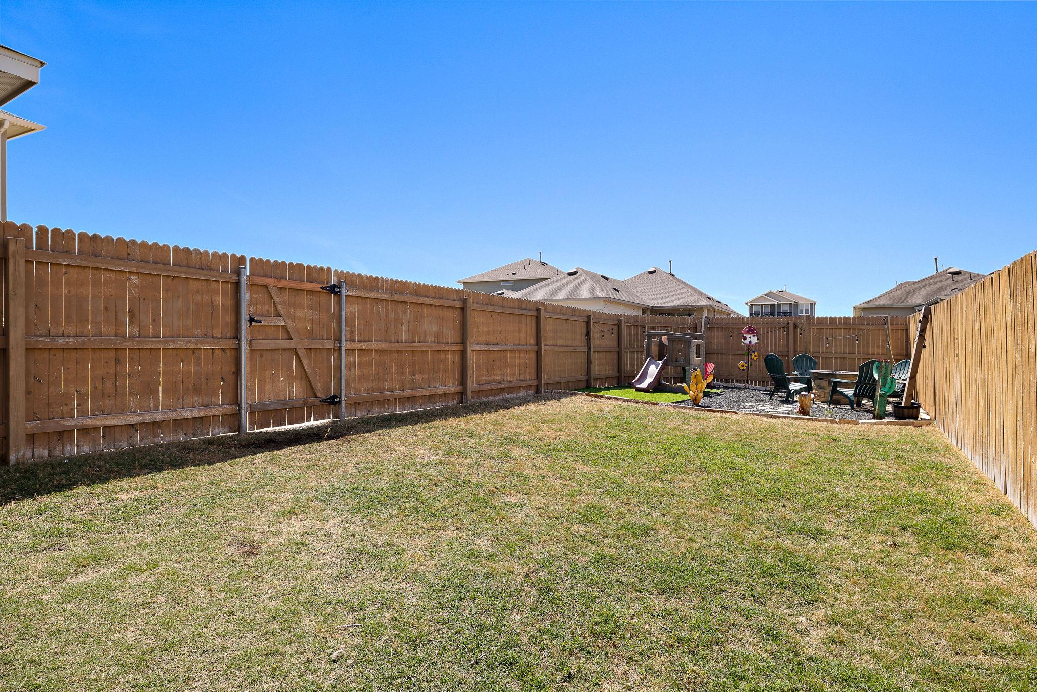 313 Arabian Colt Dr Property Photo 28