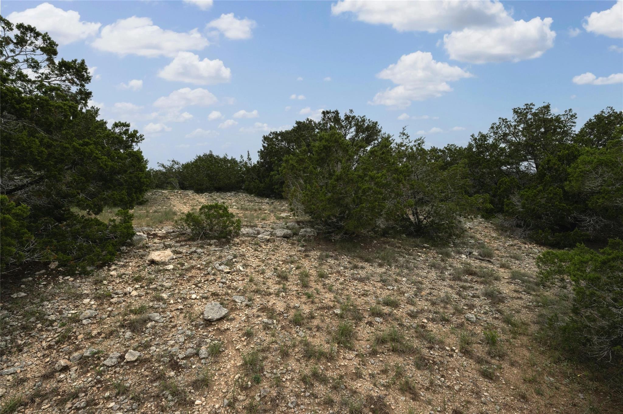 439 Vail River Rd Property Photo 18