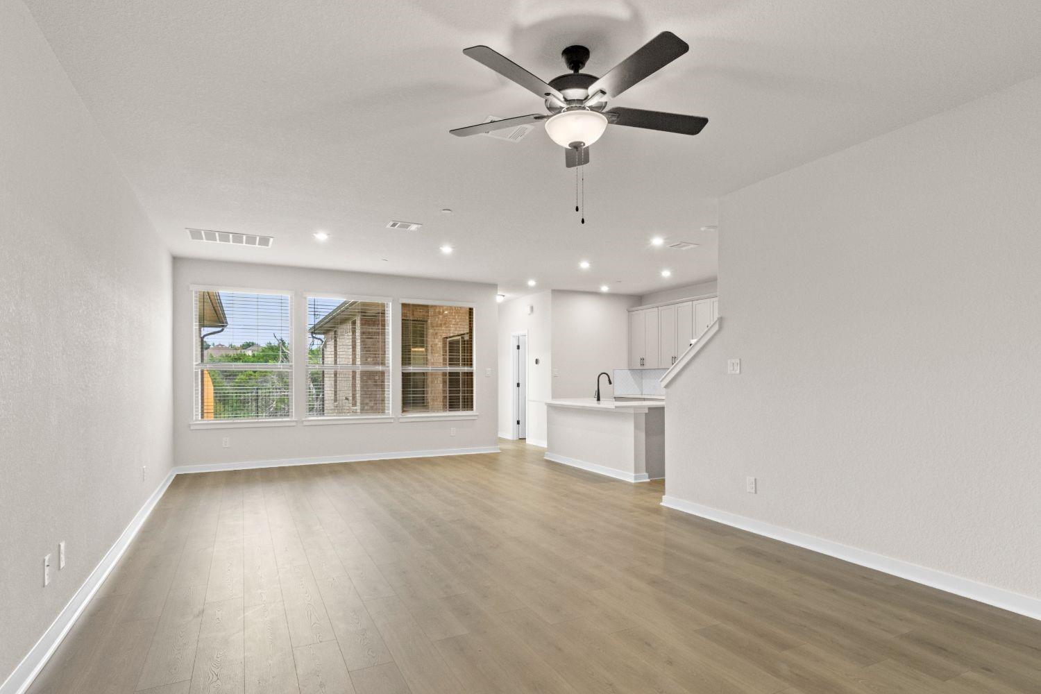 2500 Forest Creek Dr 102 Property Photo 11