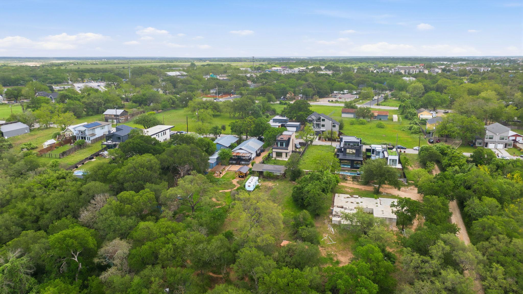 416 Kemp St Property Photo 10