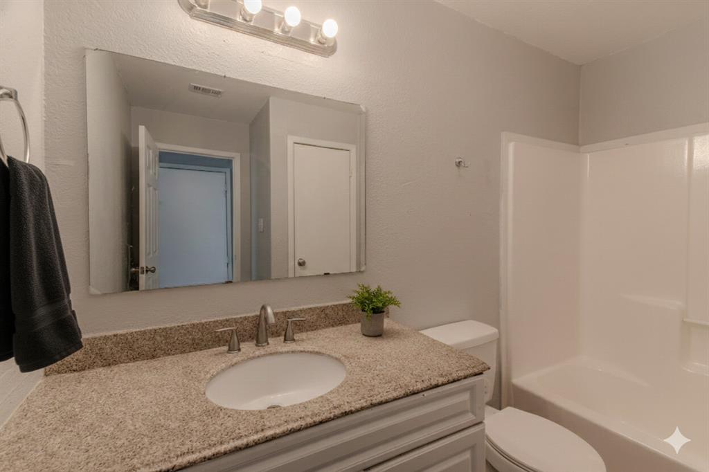 100 Uhland Rd #3 Property Photo 10