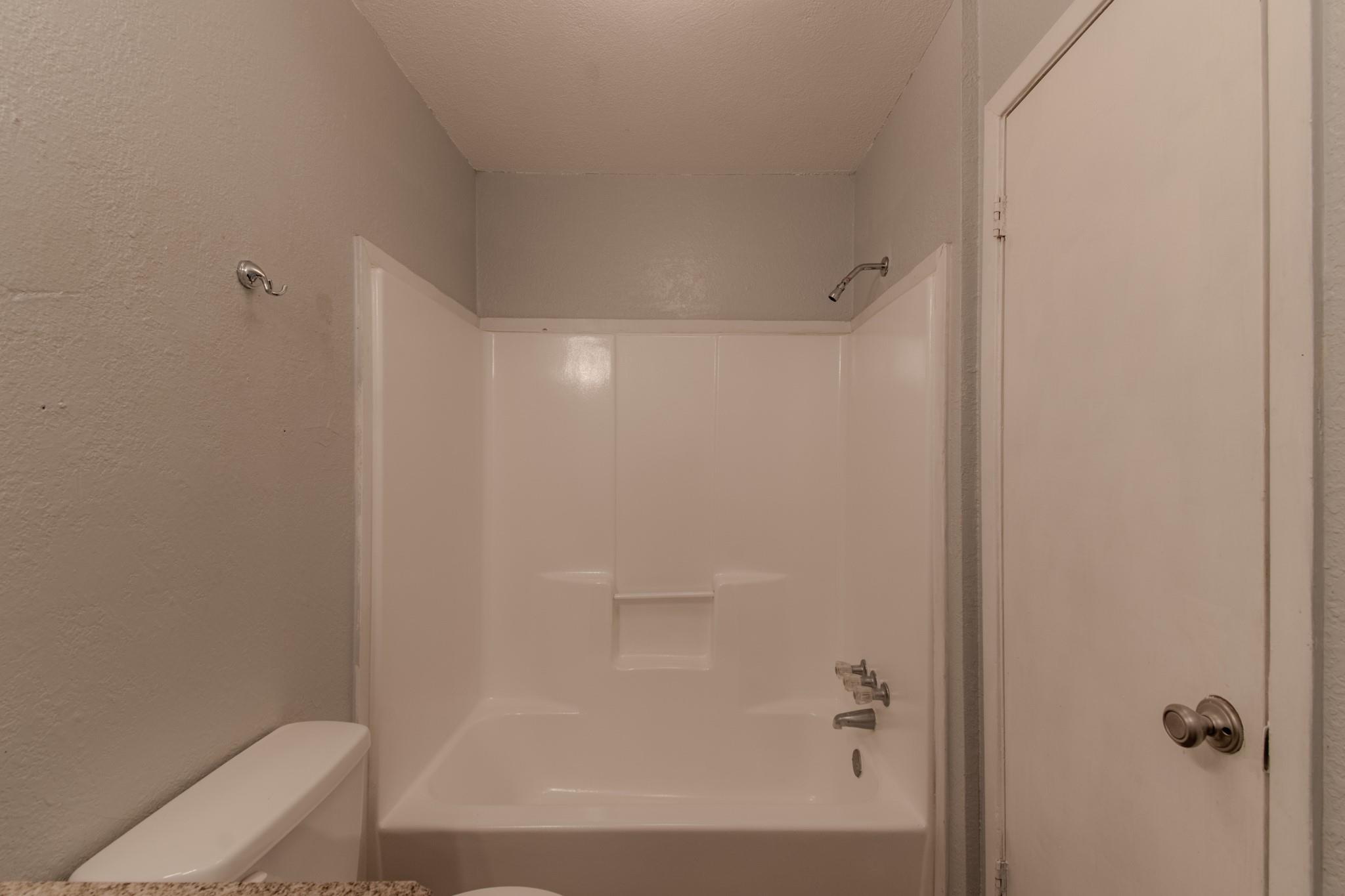 100 Uhland Rd #3 Property Photo 12