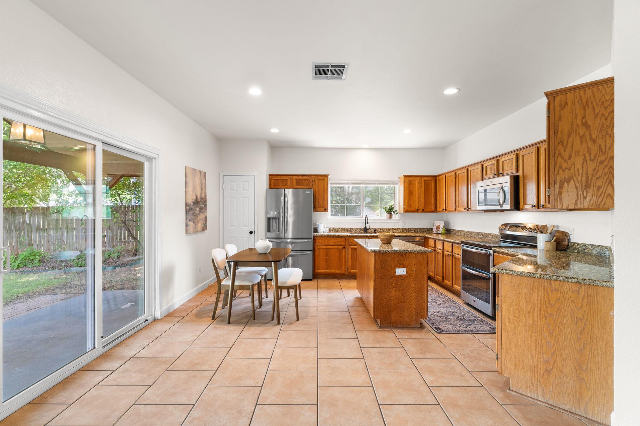 16801 Stockton Dr Property Photo 12