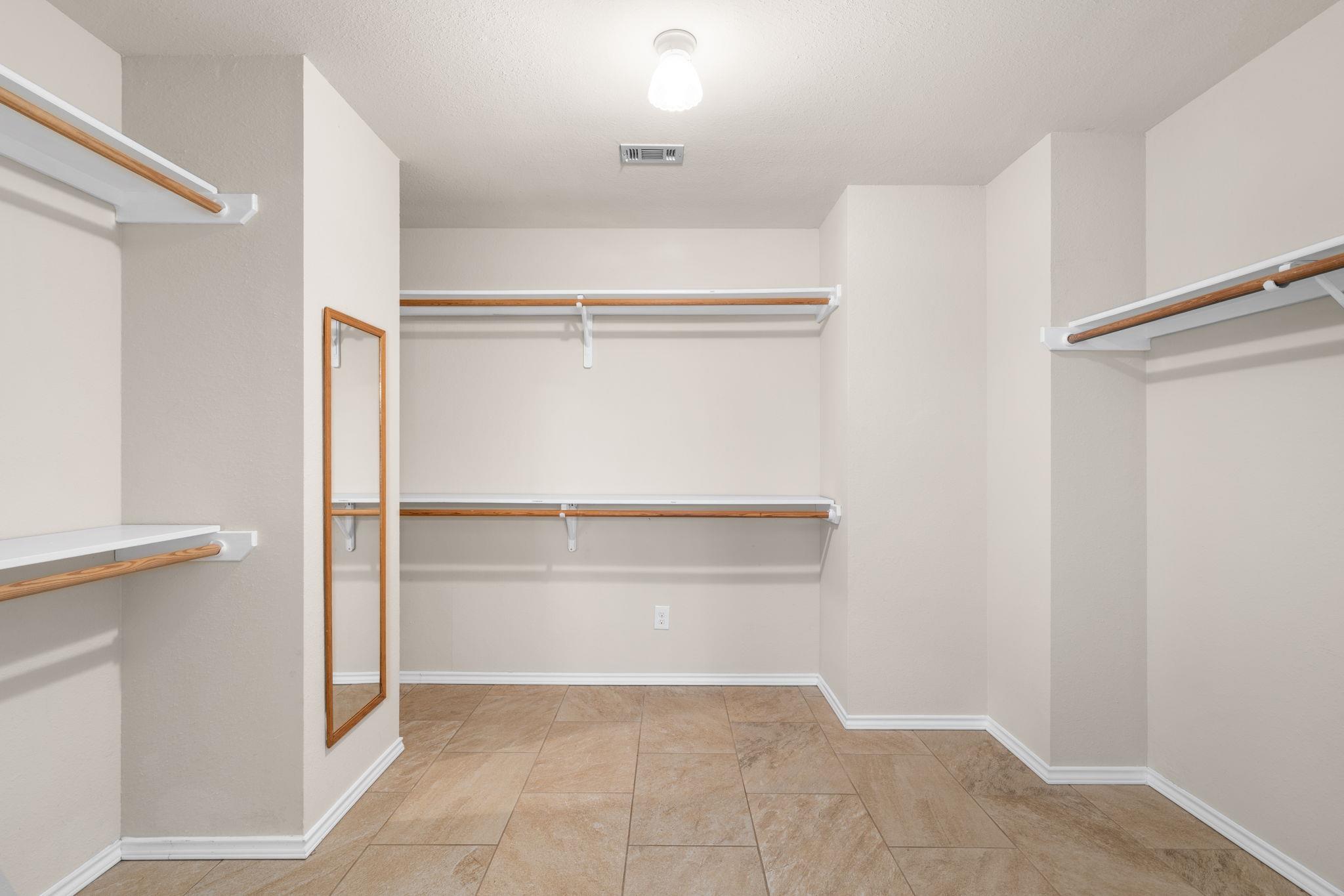 16801 Stockton Dr Property Photo 23