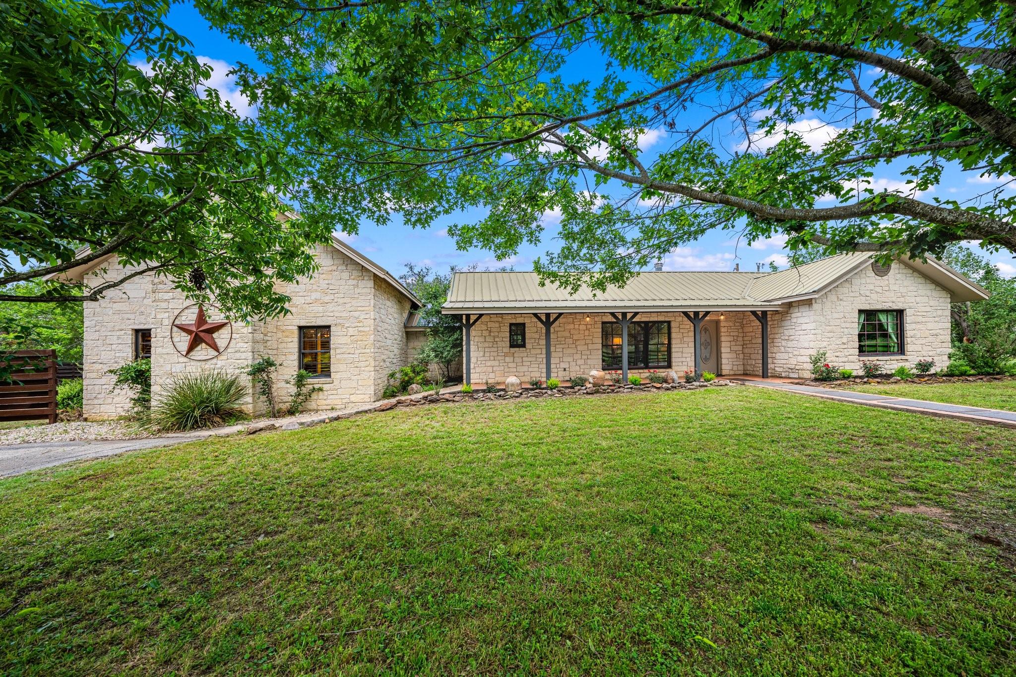 2054 Ranch Road 1320 Property Photo 5