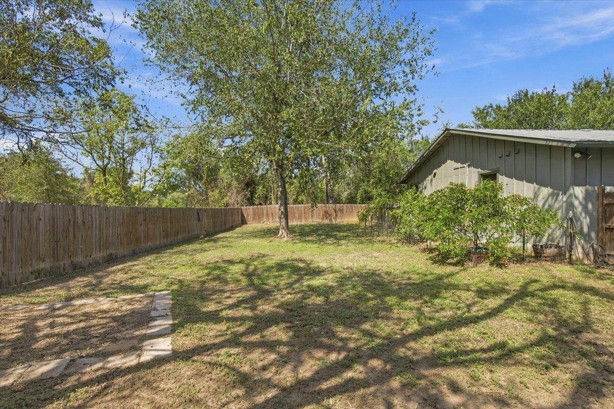 706 Jones St Property Photo 32