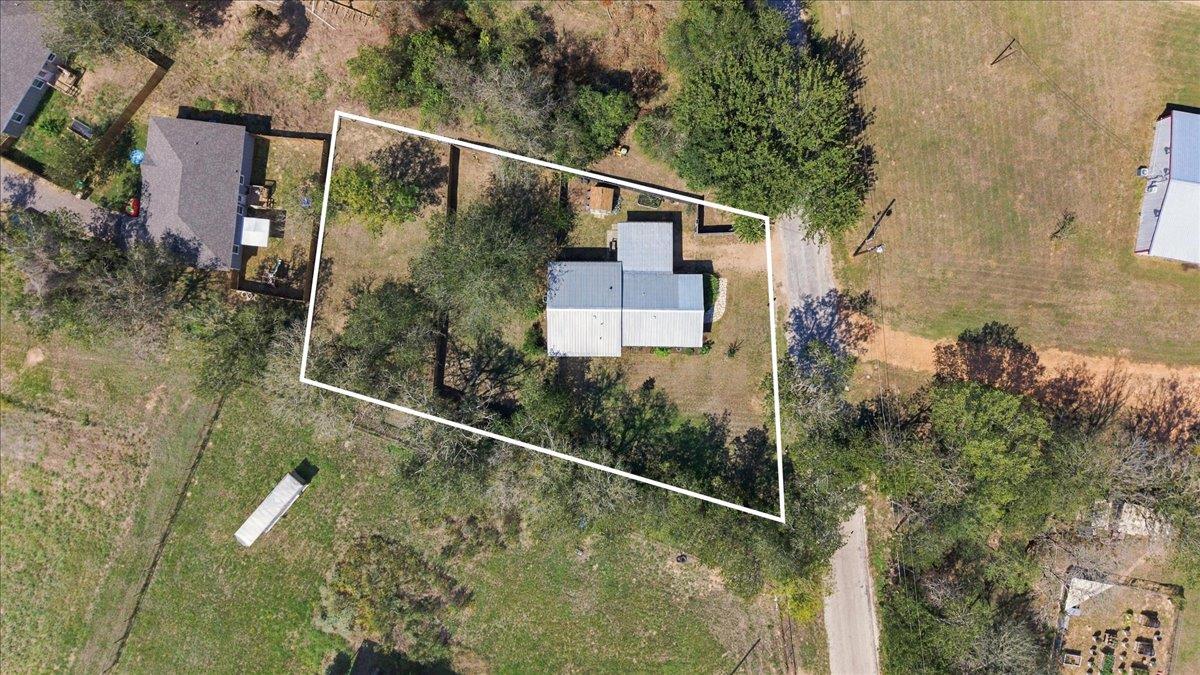 706 Jones St Property Photo 40