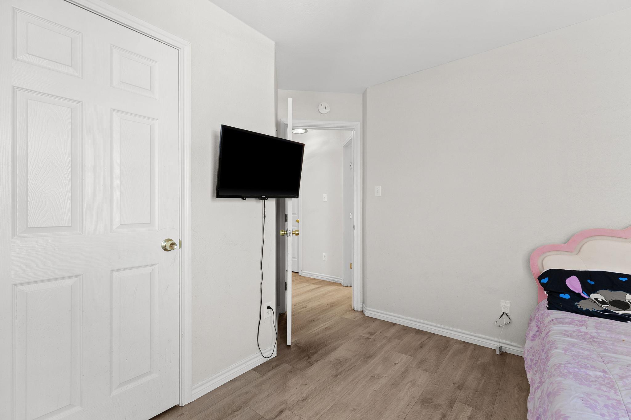 18200 Canopy Ln Property Photo 21