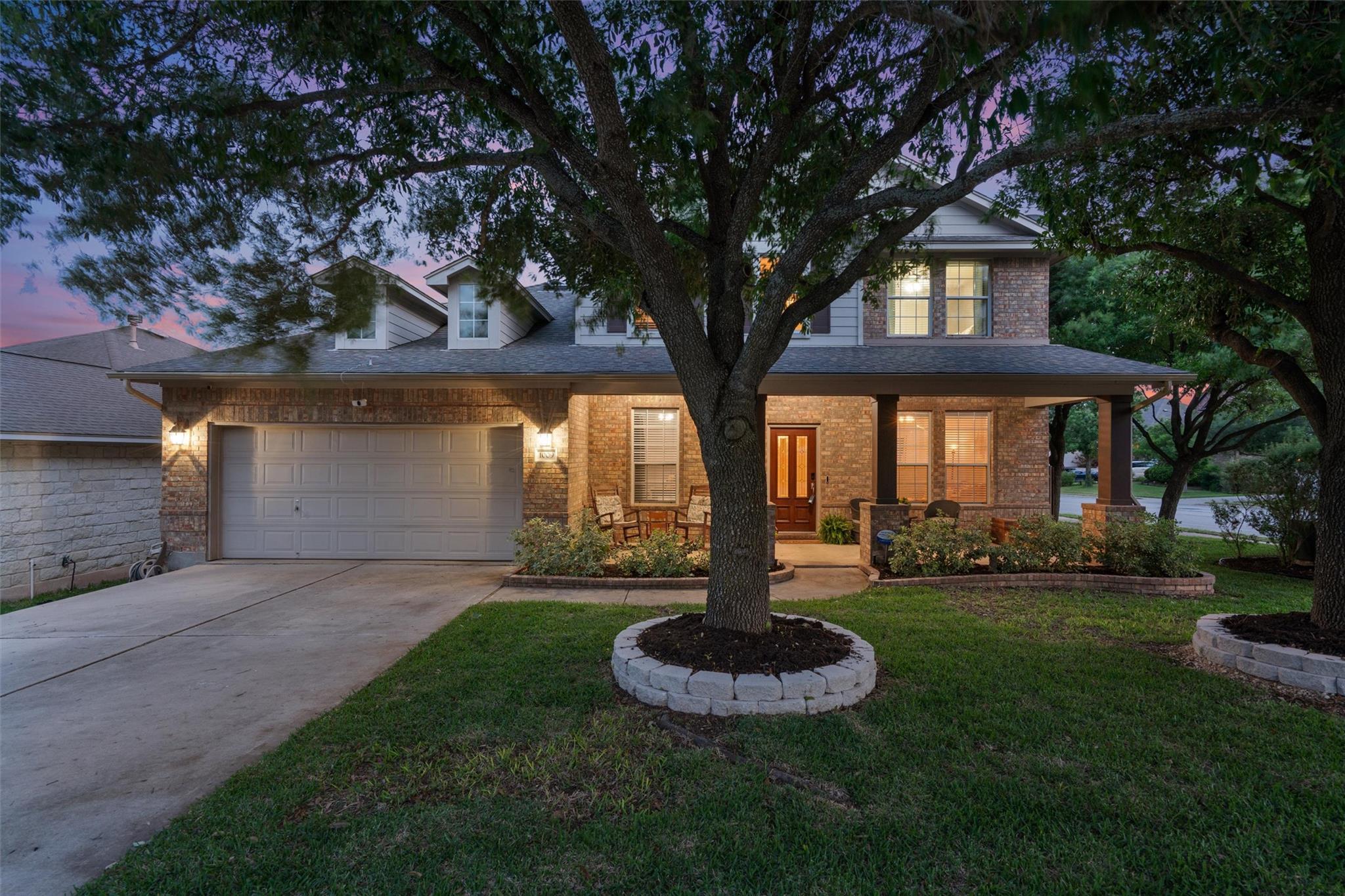 1009 Linden Loop Property Photo 1
