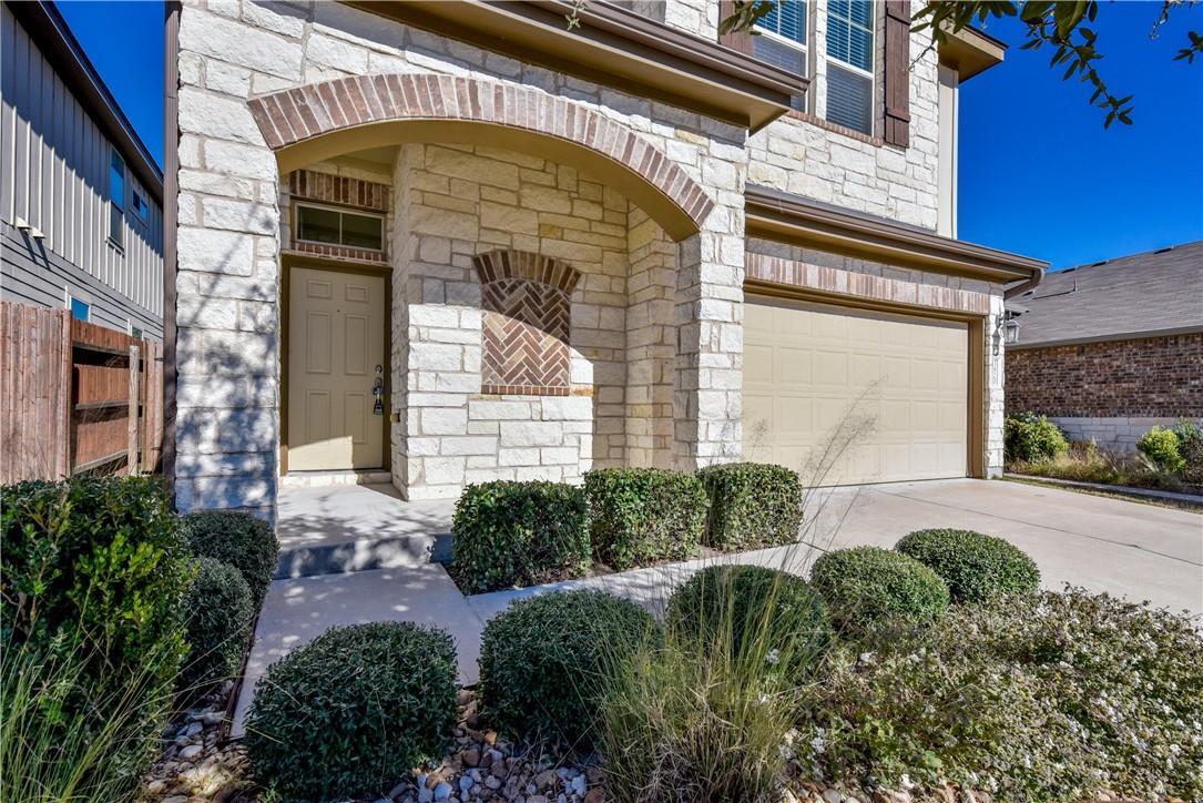 3920 Kenter Xing Property Photo 2
