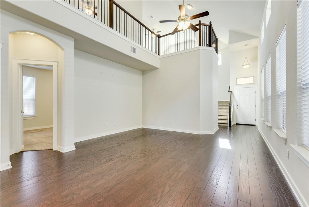 3920 Kenter Xing Property Photo 4