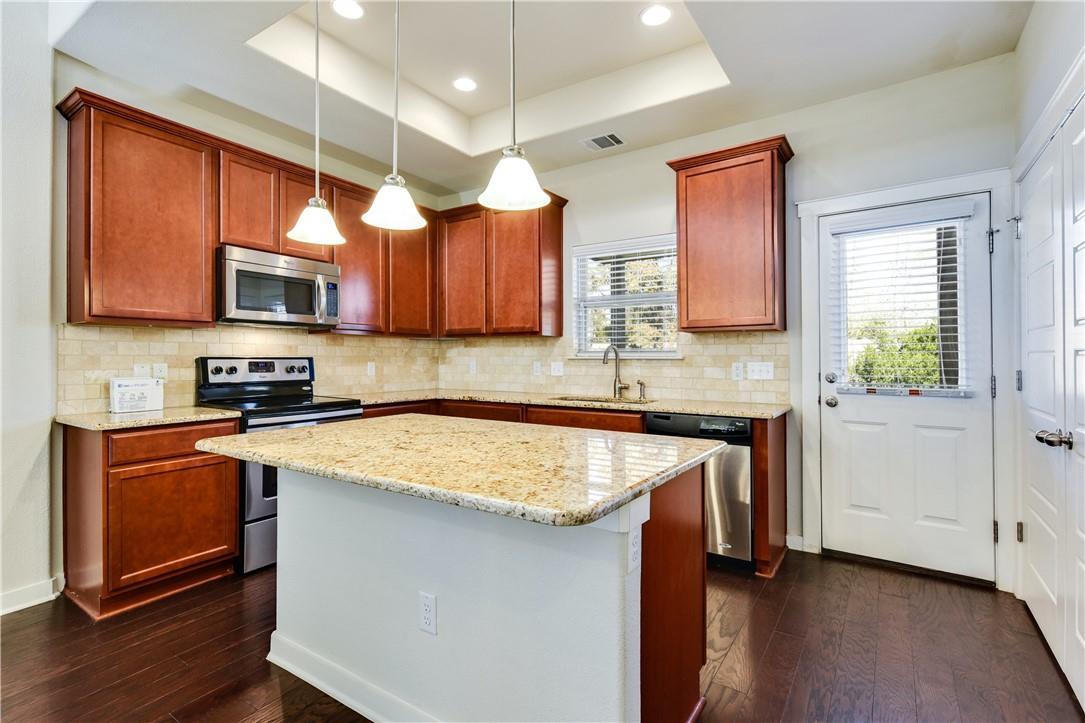 3920 Kenter Xing Property Photo 6