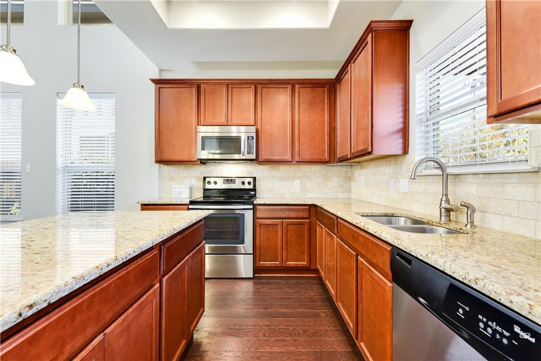 3920 Kenter Xing Property Photo 8