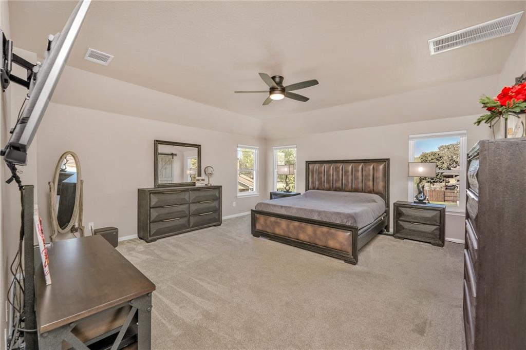 1121 Boxwood Loop Property Photo 12