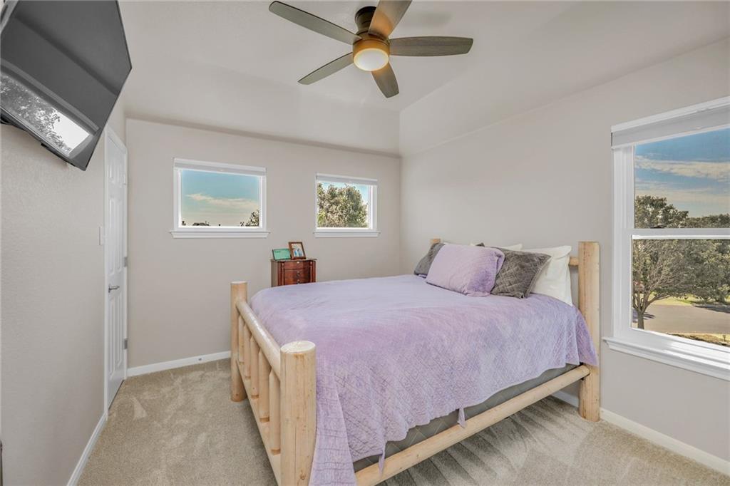 1121 Boxwood Loop Property Photo 19